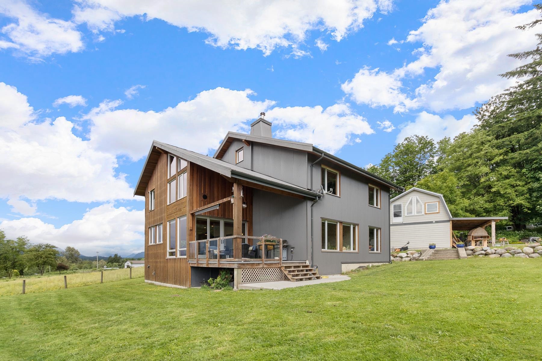 8267 Bradner Road, Abbotsford, BC, V4X 2H5 R2612608 Amy Brattebo