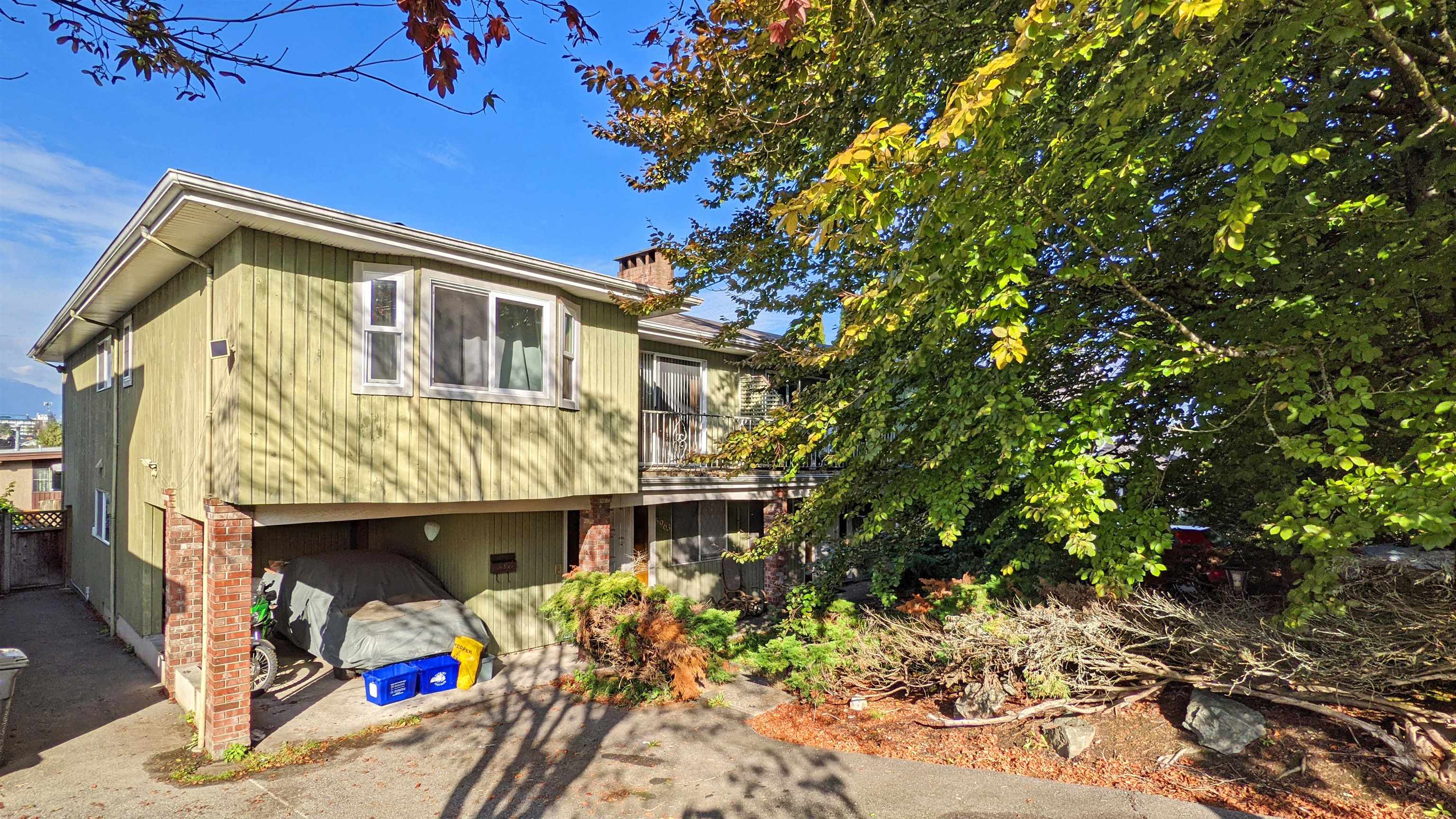 3963 3965 Gilpin Street, Burnaby, BC, V5G 2H2 R2627212 Adina