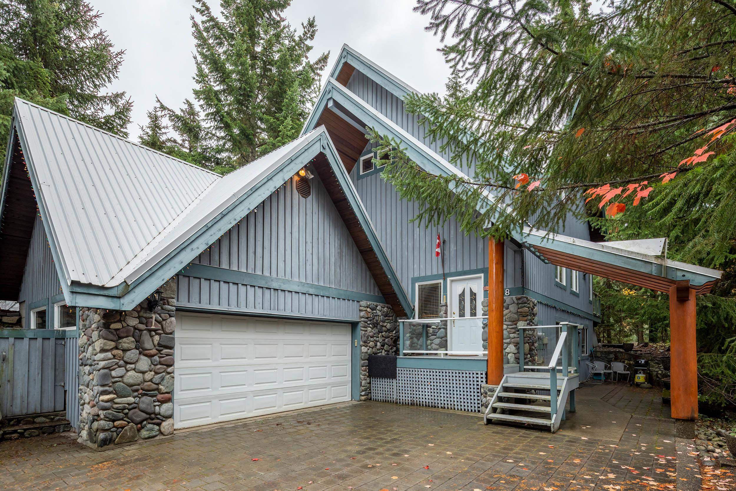 2808 Cliff Top Lane, Whistler, BC, V8E 0A8 R2628894 Elizabeth Chaplin