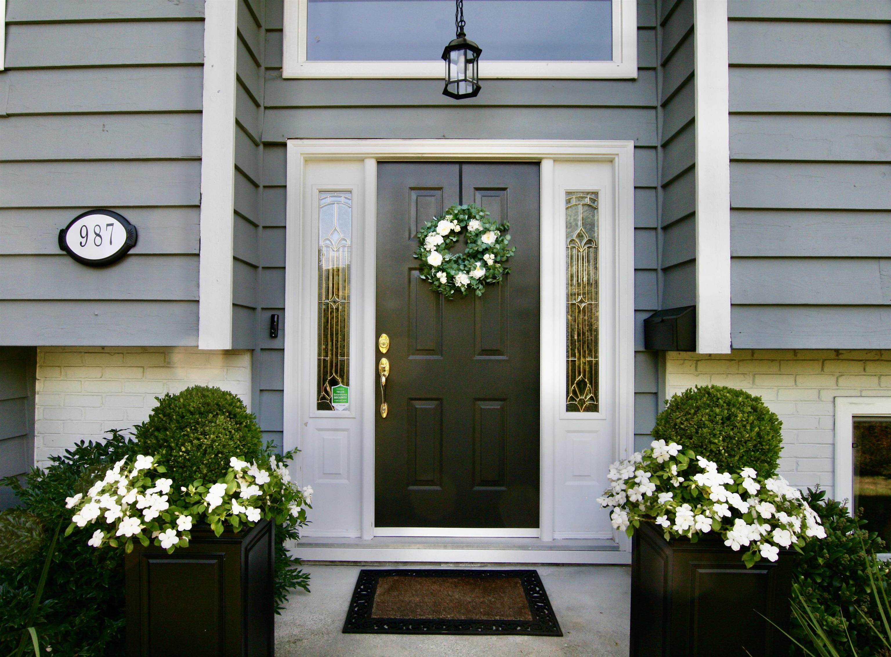 987 Fairway Drive, North Vancouver, BC, V7G 1Z5 R2630144 Minna Seppanen