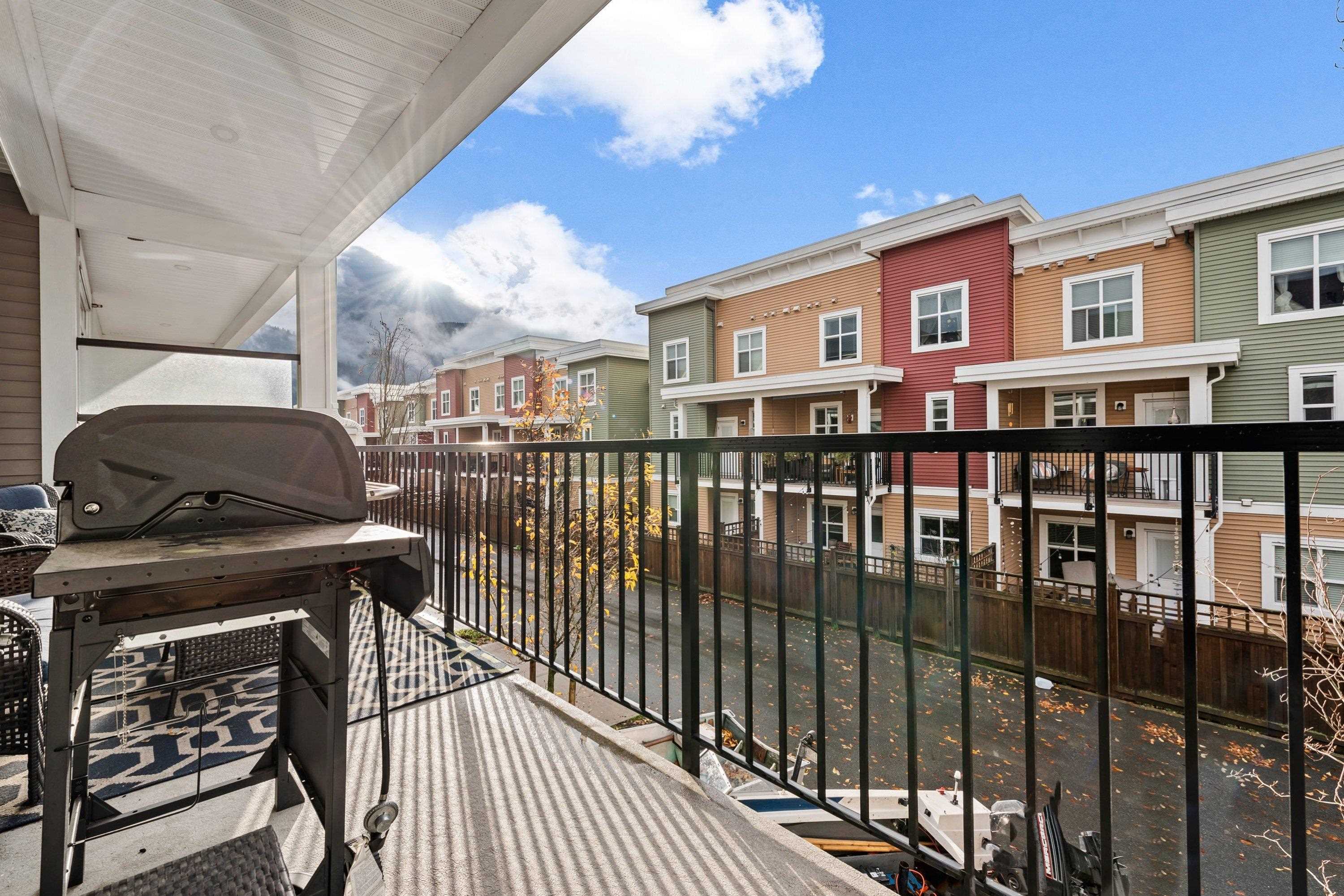 5577 Driftwood Street, Chilliwack, BC, V2R 6A3 R2636386 Sarah Toop