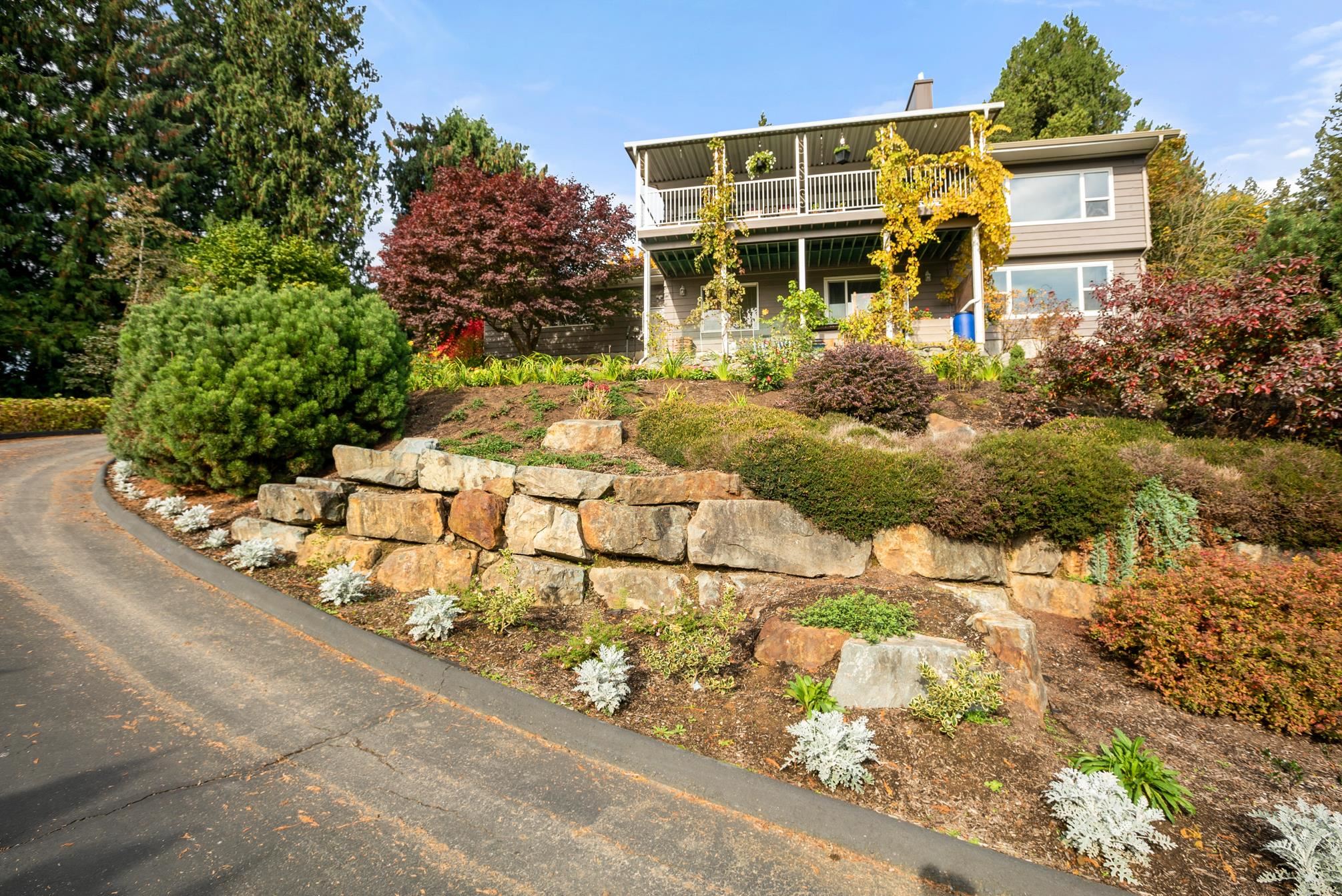 9985 Kenswood Drive, Chilliwack, BC, V2P 7N5 R2638283 Laura