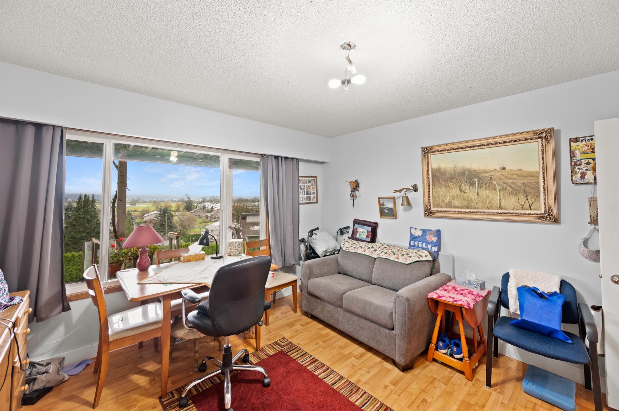 9985 Kenswood Drive, Chilliwack, BC, V2P 7N5 R2638283 Laura