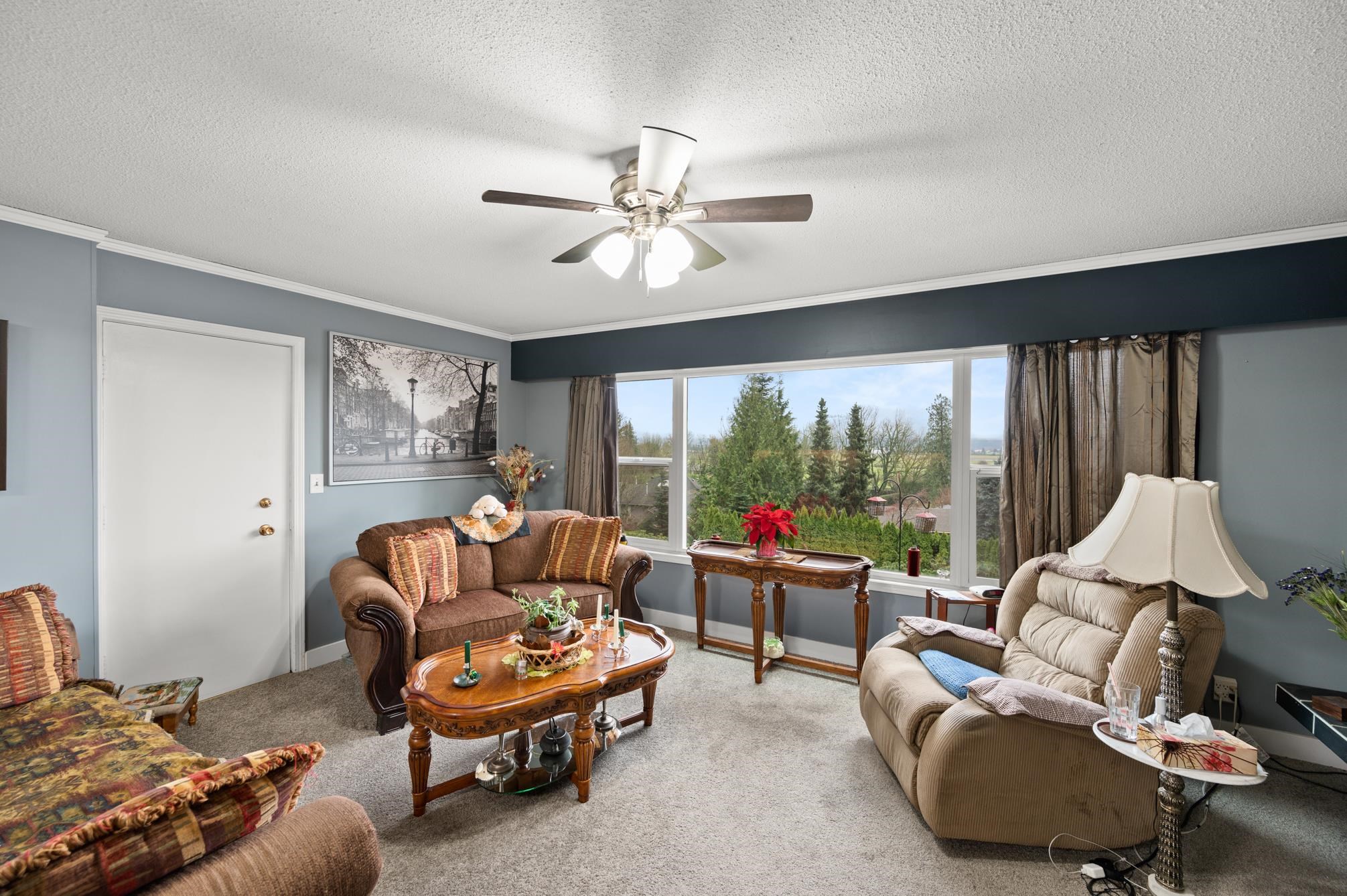 9985 Kenswood Drive, Chilliwack, BC, V2P 7N5 R2638283 Laura