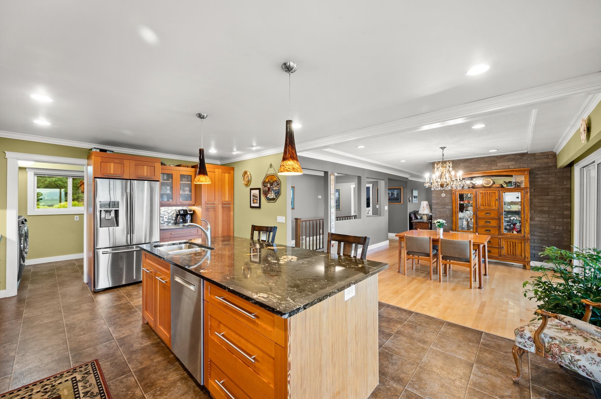 9985 Kenswood Drive, Chilliwack, BC, V2P 7N5 R2638283 Laura