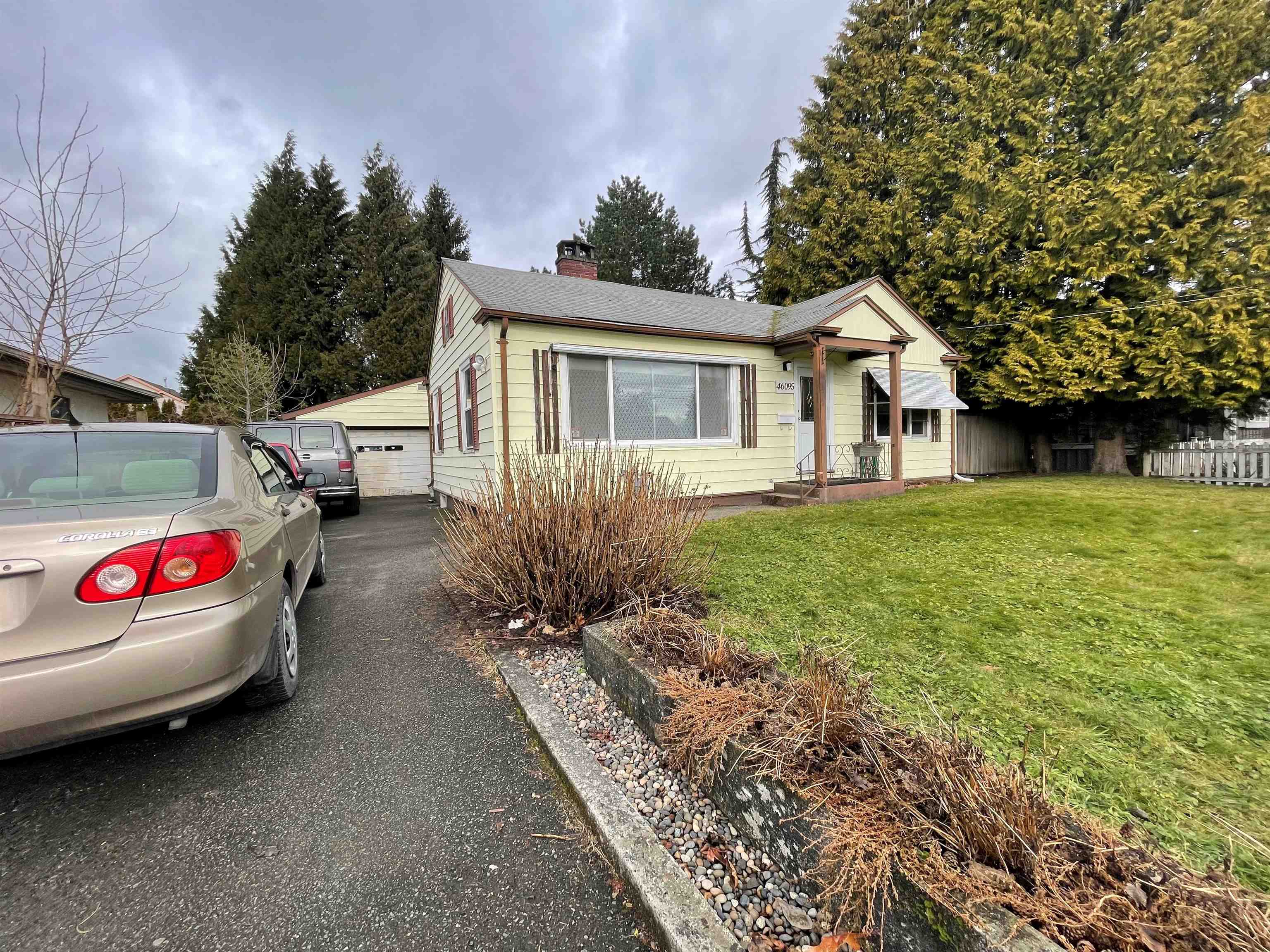 46095 Lewis Avenue, Chilliwack, BC, V2P 3E2 R2648007 Sarah Toop Personal Real Estate Corporation