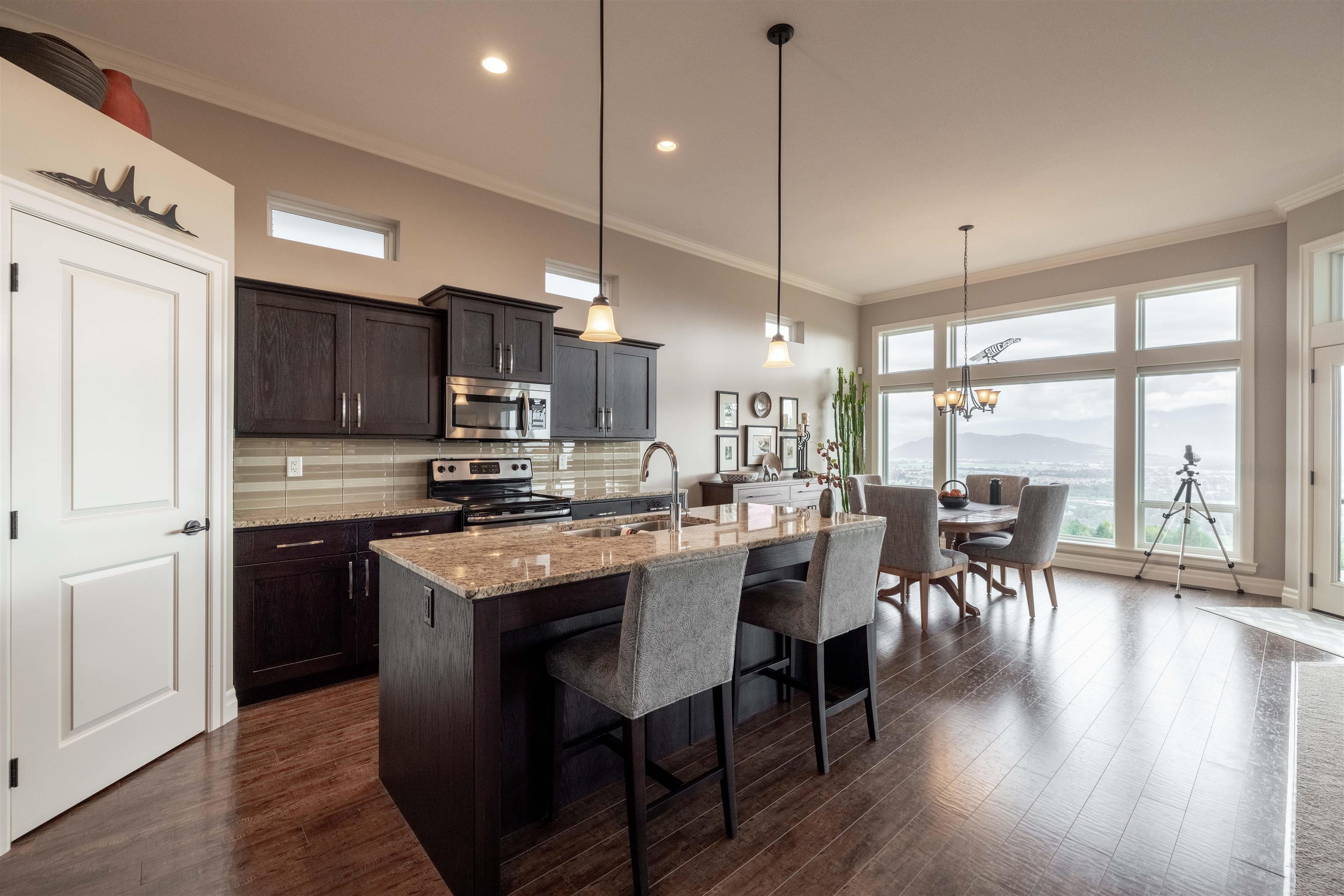 47121 Macfarlane Place, Chilliwack, BC, V2R 0P3 R2651973 Brennan Bates