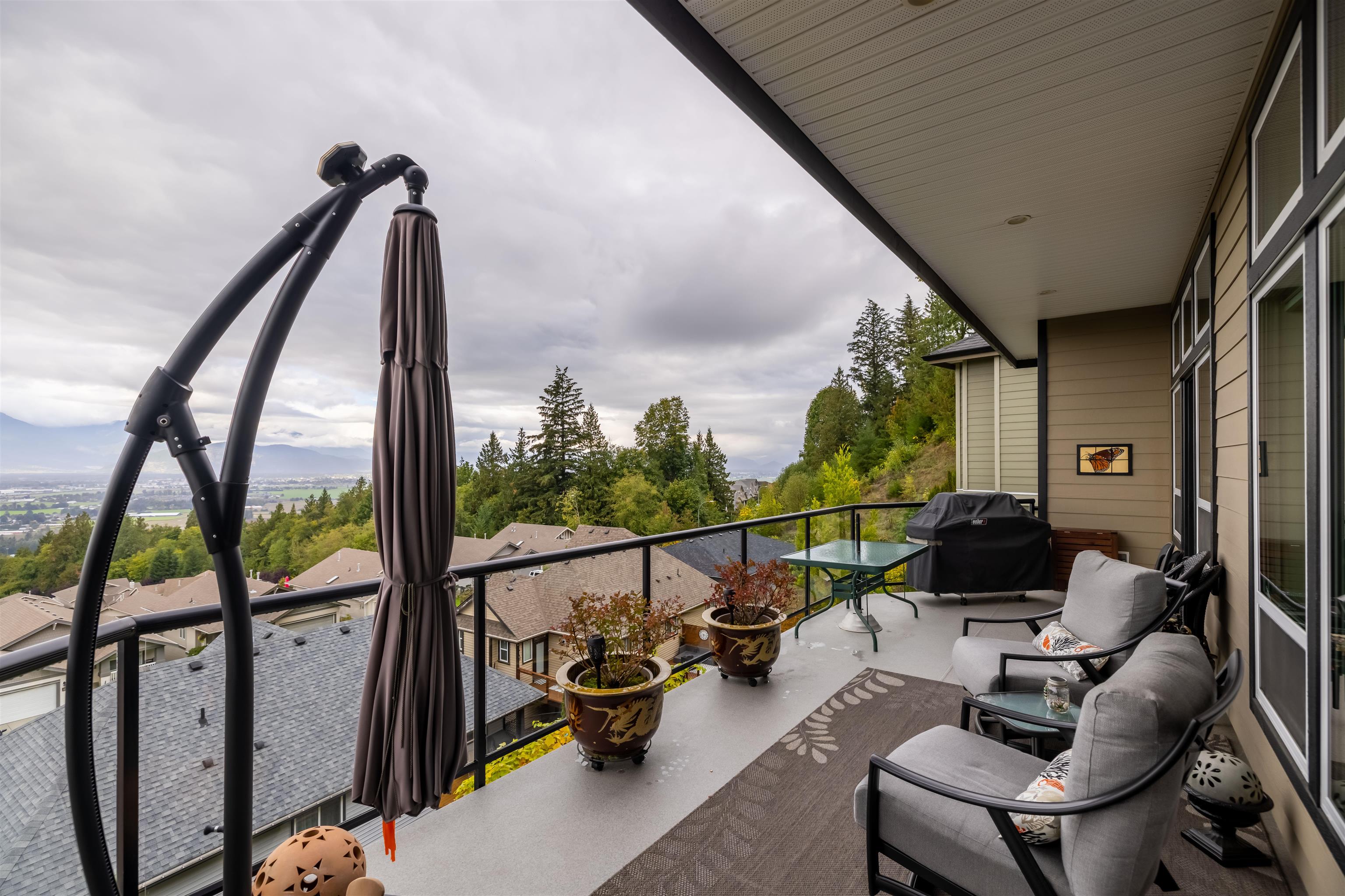 47121 Macfarlane Place, Chilliwack, BC, V2R 0P3 R2651973 Brennan Bates