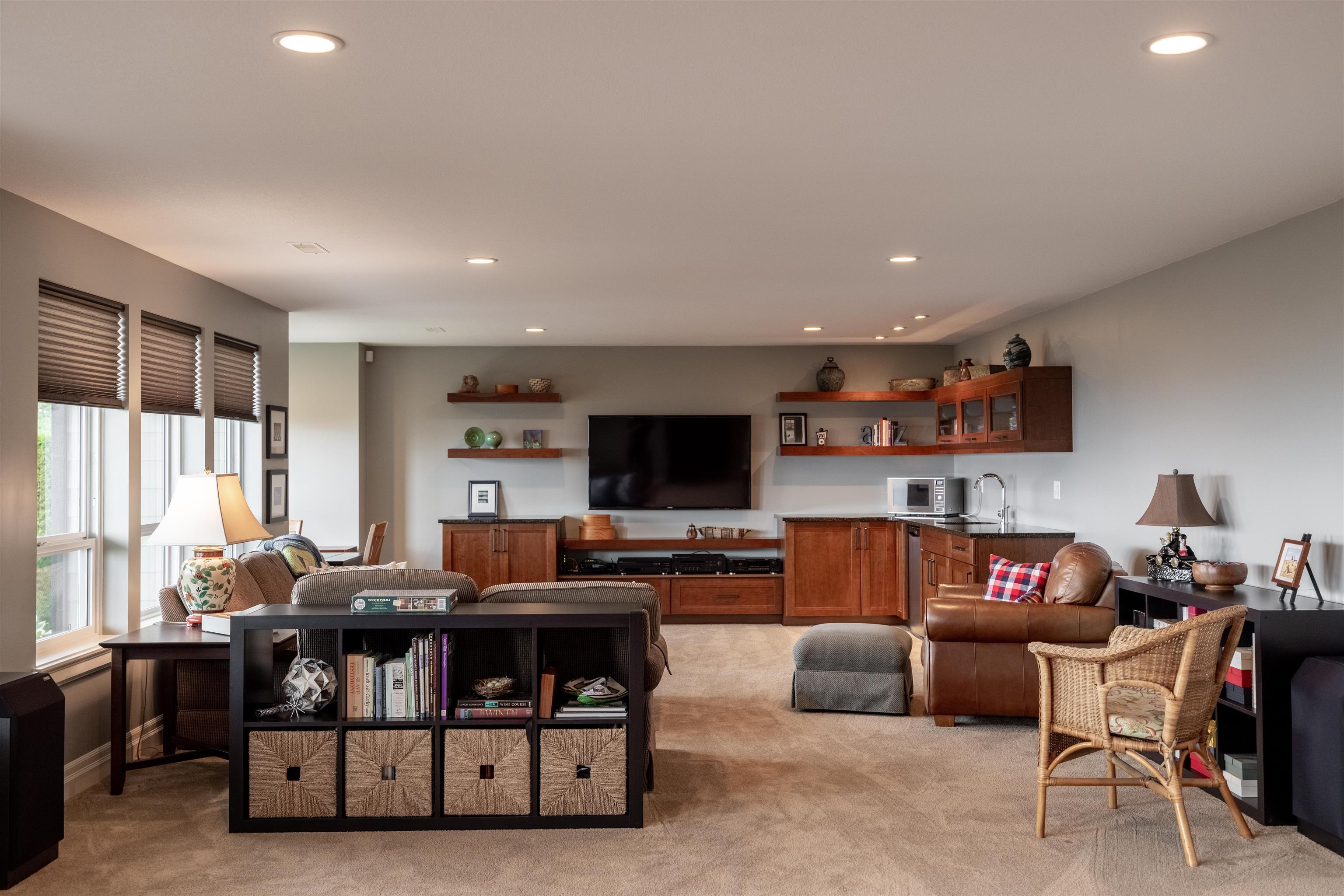 47121 Macfarlane Place, Chilliwack, BC, V2R 0P3 R2651973 Brennan Bates