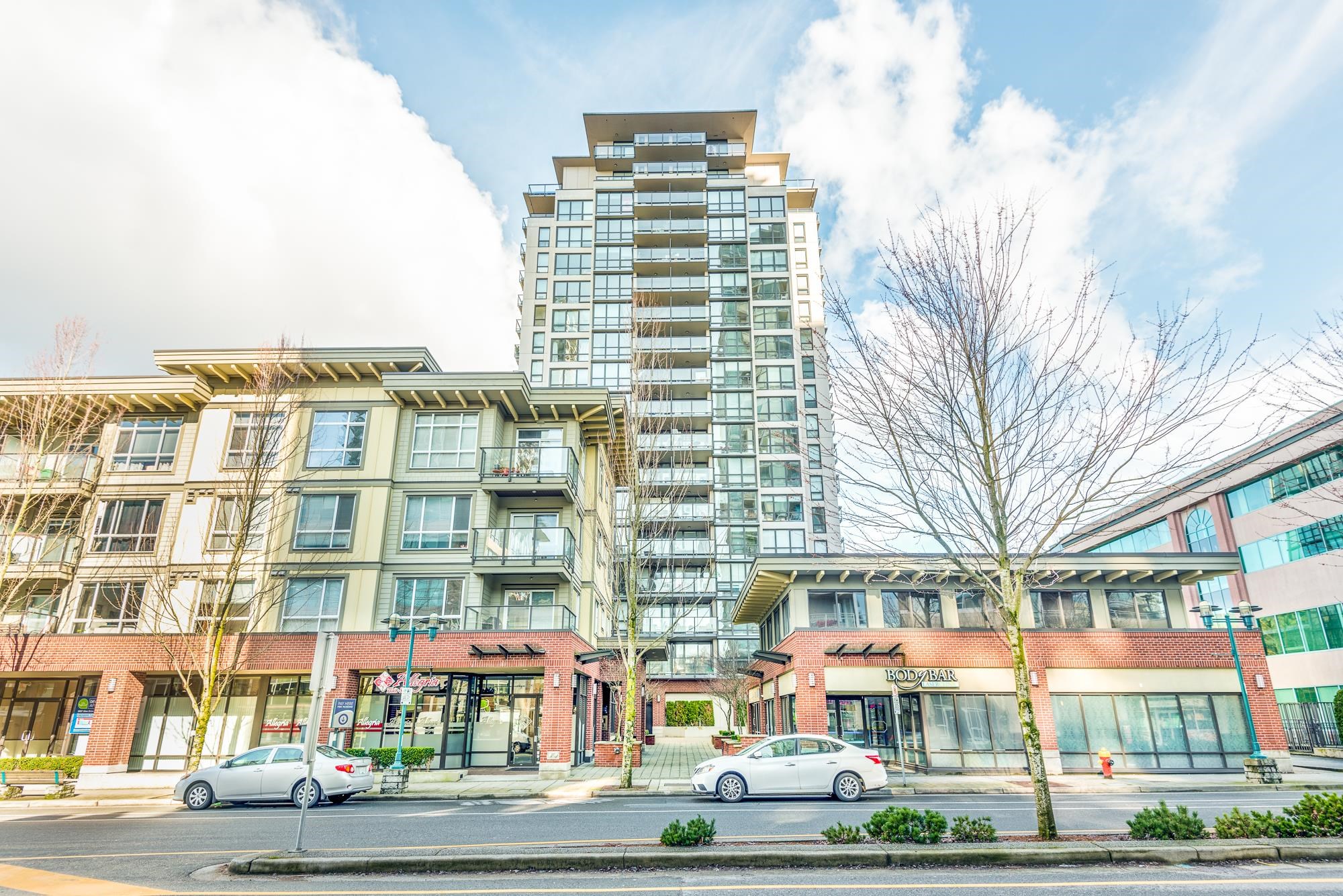 206 2957 Glen Drive, Coquitlam, BC, V3B 0B5 R2655332 Team Aragon