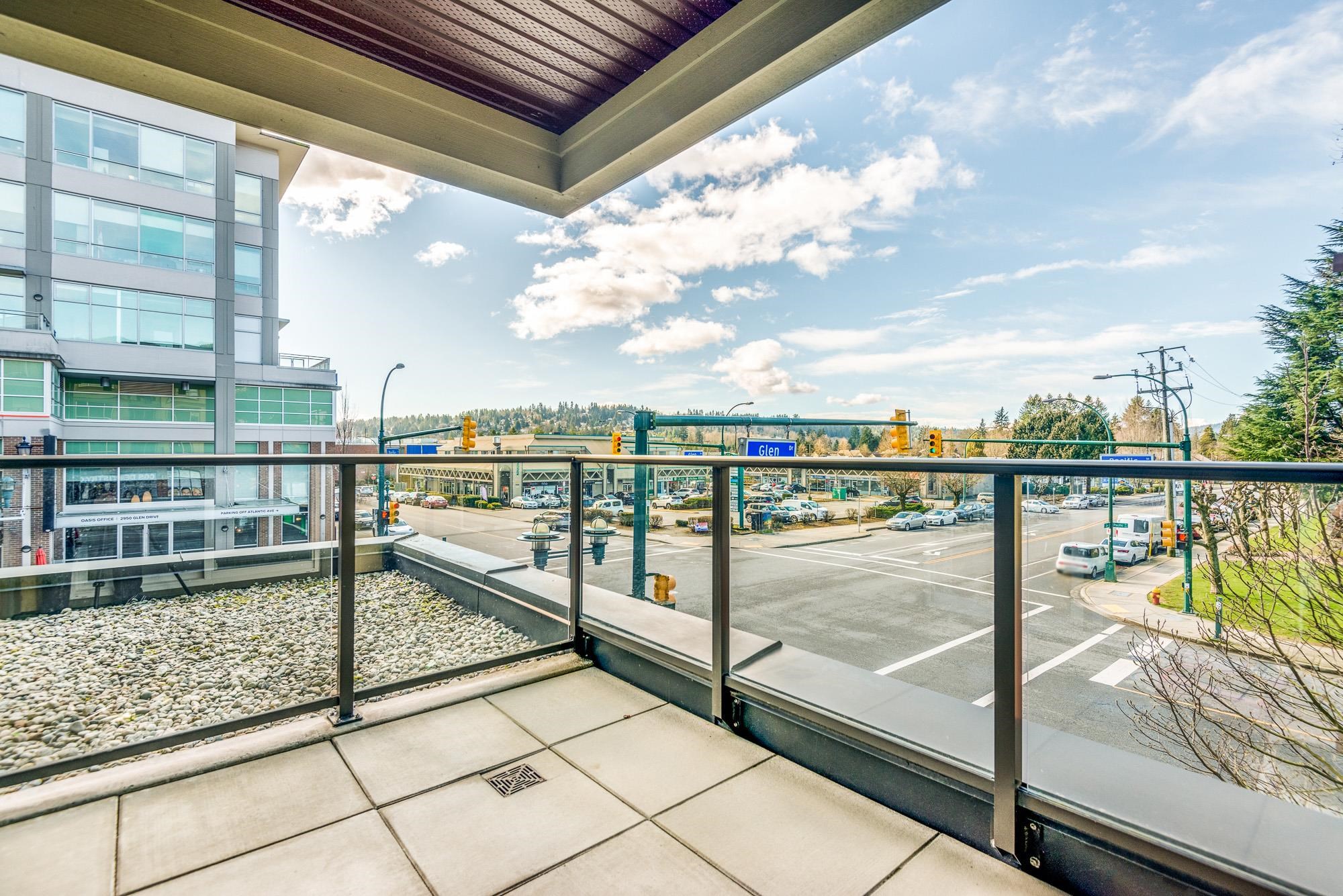 206 2957 Glen Drive, Coquitlam, BC, V3B 0B5 R2655332 Team Aragon