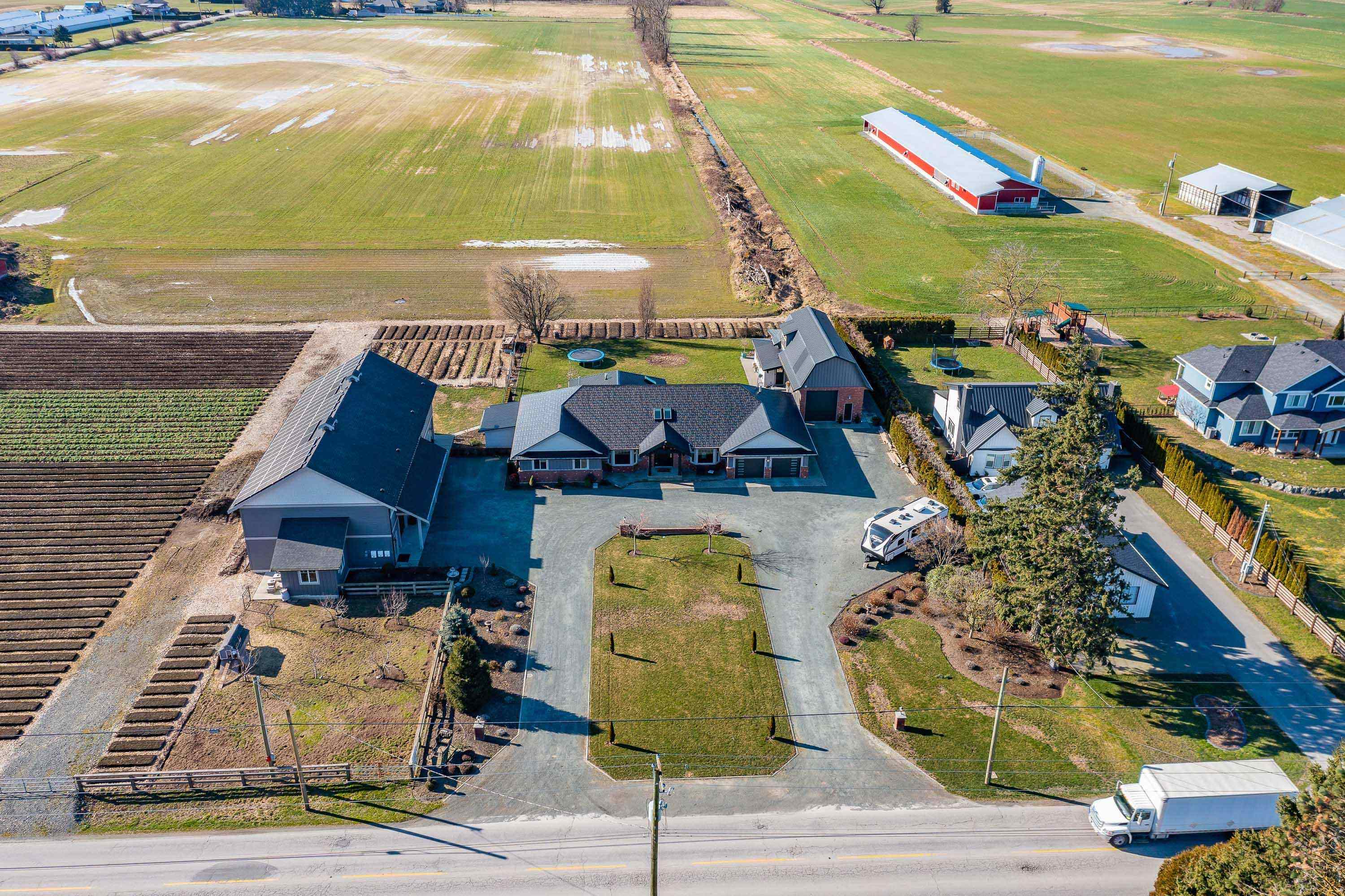 7211 Lickman Road, Sardis Greendale, BC, V2R 4A8 R2656929 Sarah