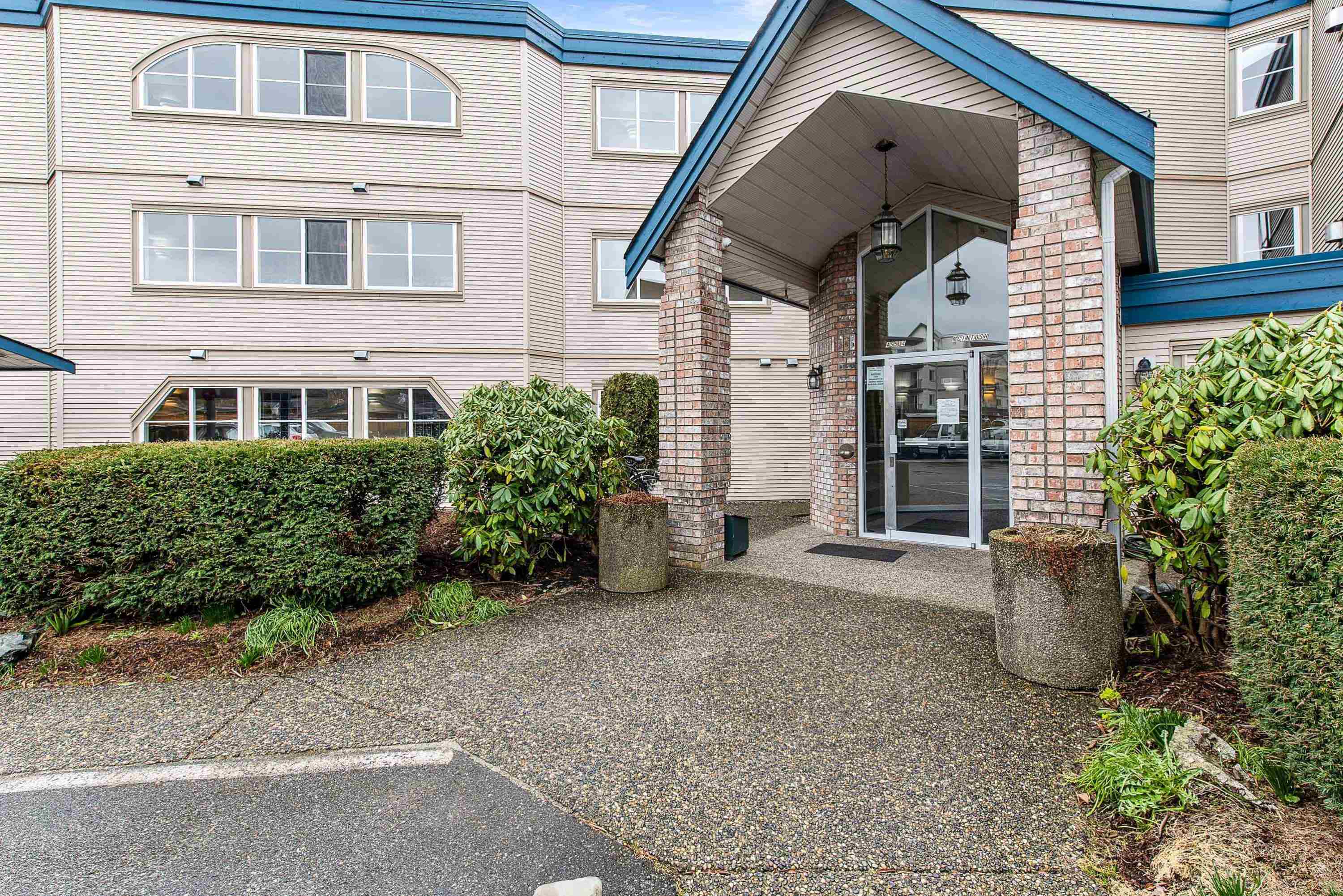 212 45504 McIntosh Drive, Chilliwack, BC, V2P 7Y8 R2664028 Sarah