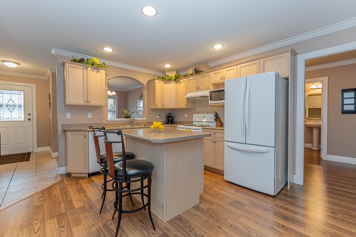 70 6887 Sheffield Way, Chilliwack, BC, V2R 5V5 R2678825 Russ Mills