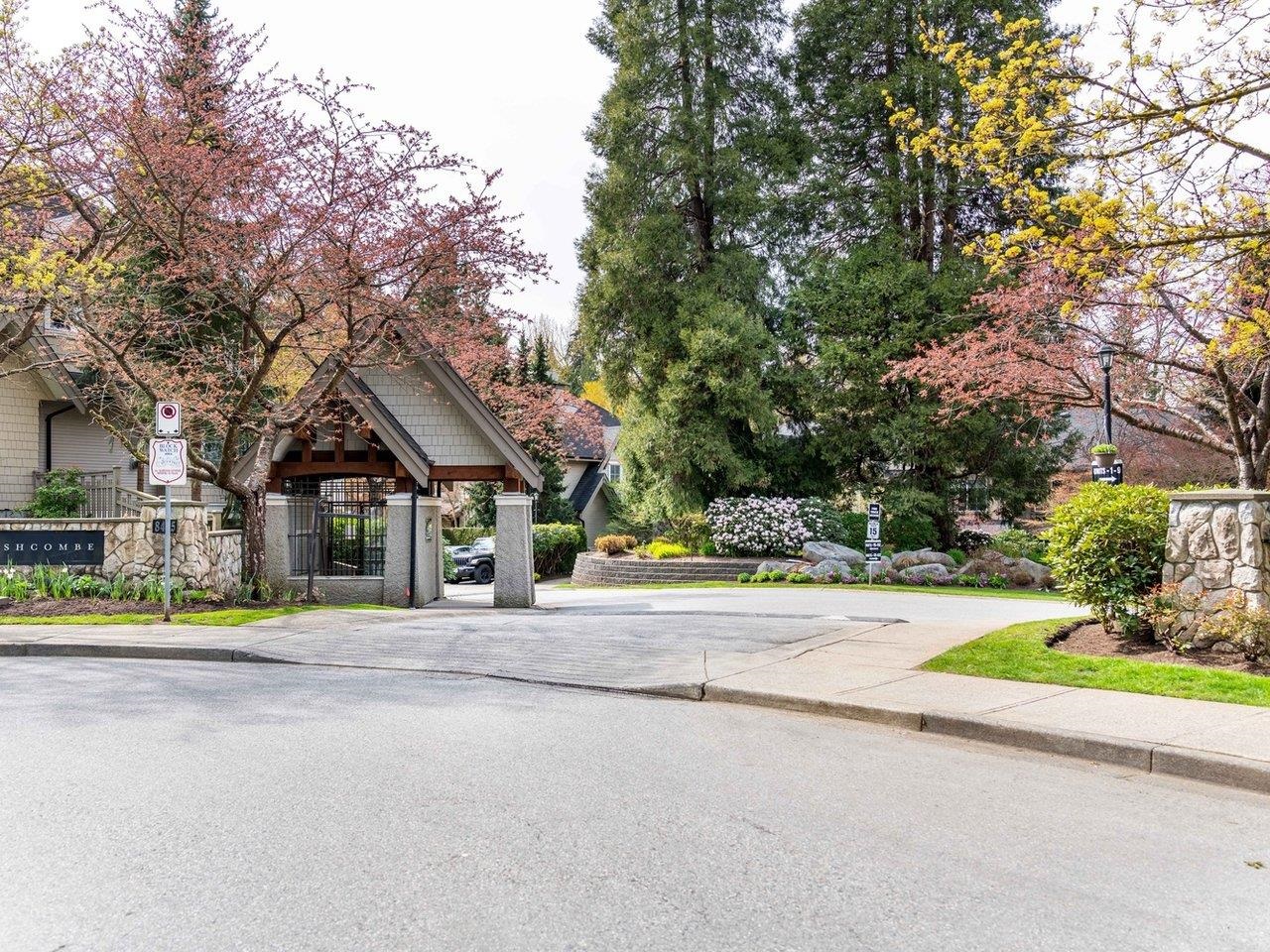 13 8415 Cumberland Place, Burnaby, BC, V3N 5C3 R2680478 Sibo Zhang