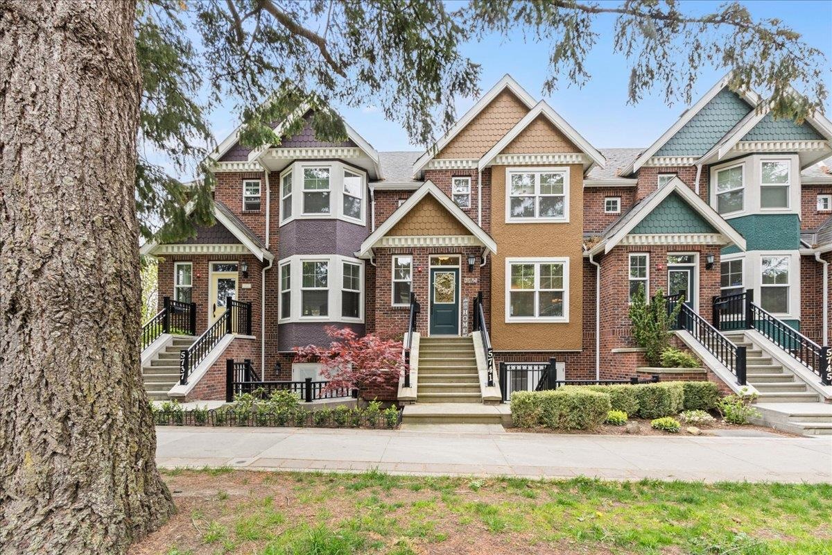 5741 Garrison Boulevard, Chilliwack, BC, V2R 0S8 R2683717 Sabrina