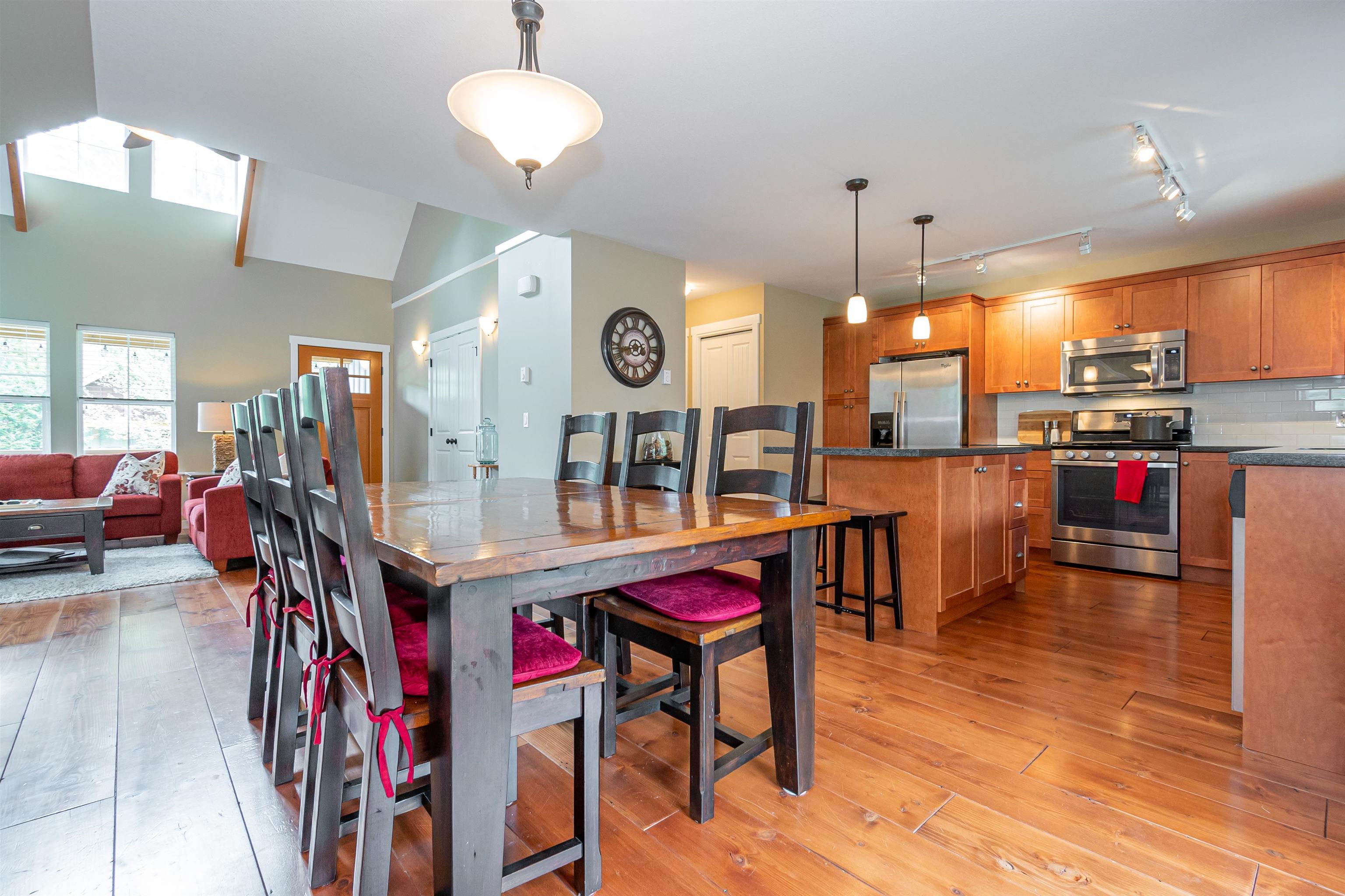 1843 Ravenwood Trail, Lindell Beach, BC R2683905 Cultus Lake Real