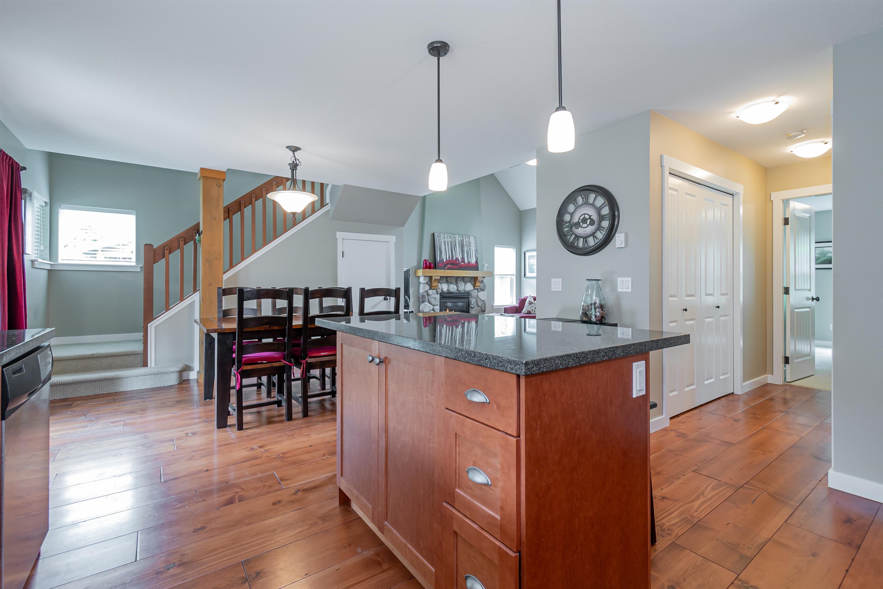 1843 Ravenwood Trail, Lindell Beach, BC R2683905 Cultus Lake Real