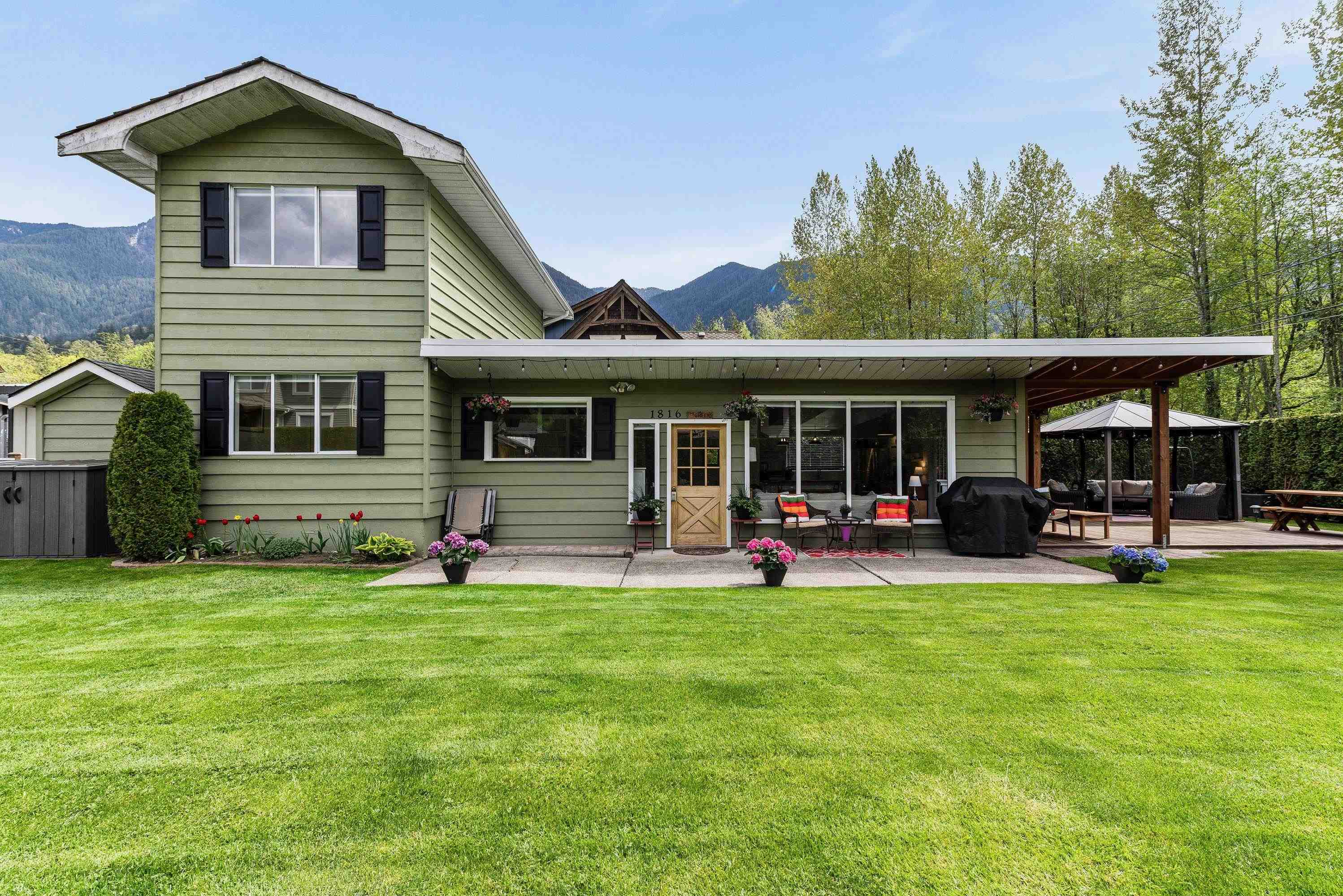 1816 Vera Road, Lindell Beach, BC, V2R 4X1 R2688521 Adams Real Estate