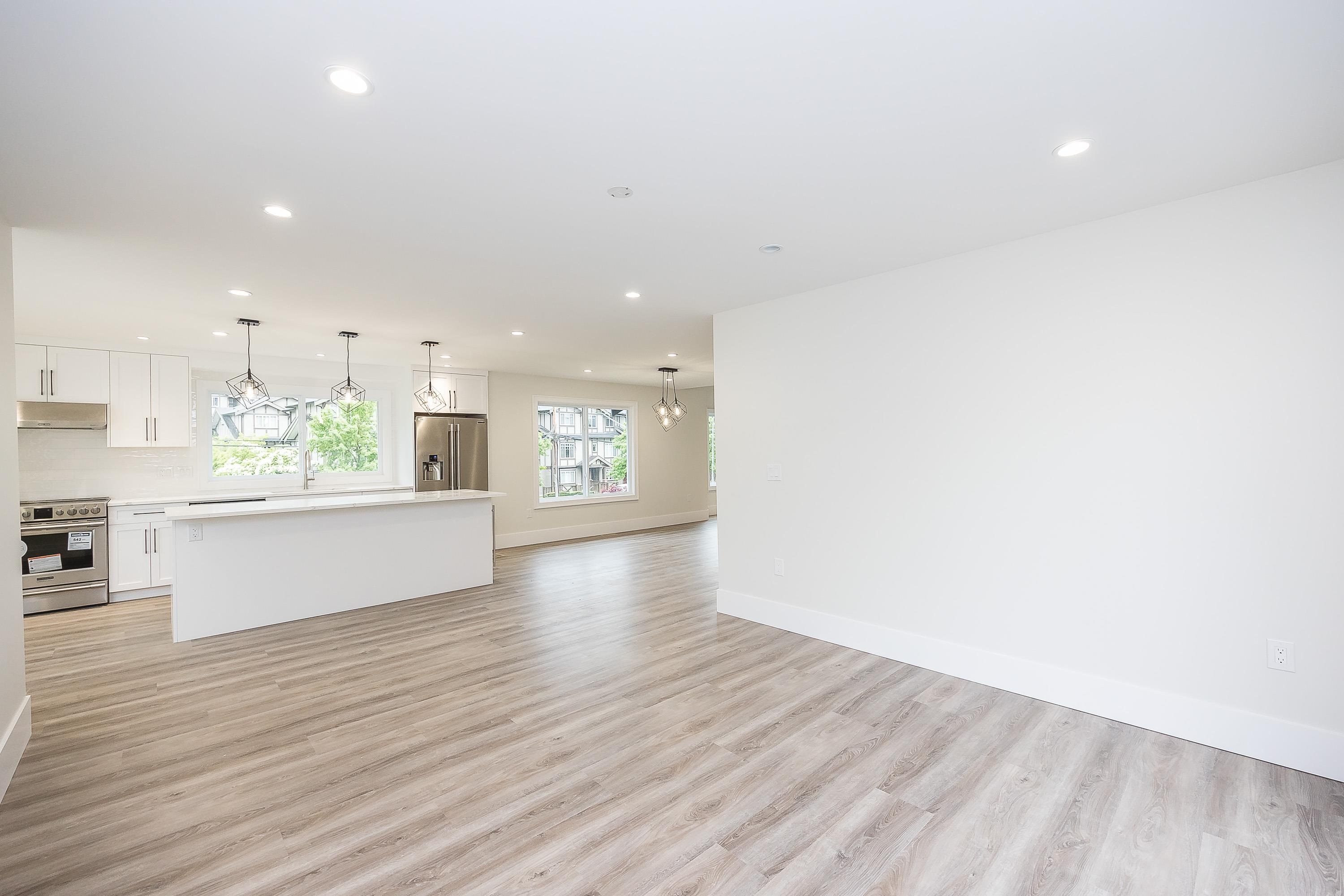 3338 Dewdney Trunk Road, Port Moody, BC, V3H 2E3 R2697200 Lisa Borsato