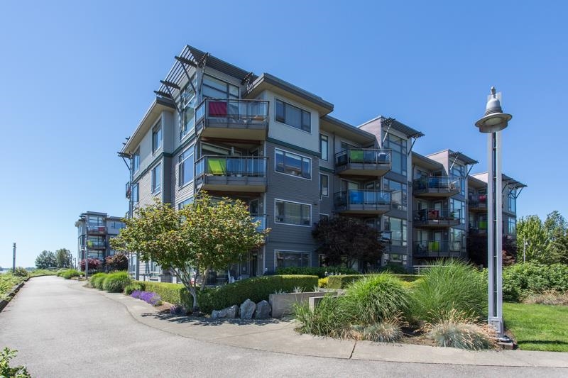 210 14200 Riverport Way, Richmond, BC, V6W 1M4 R2708639 Patti