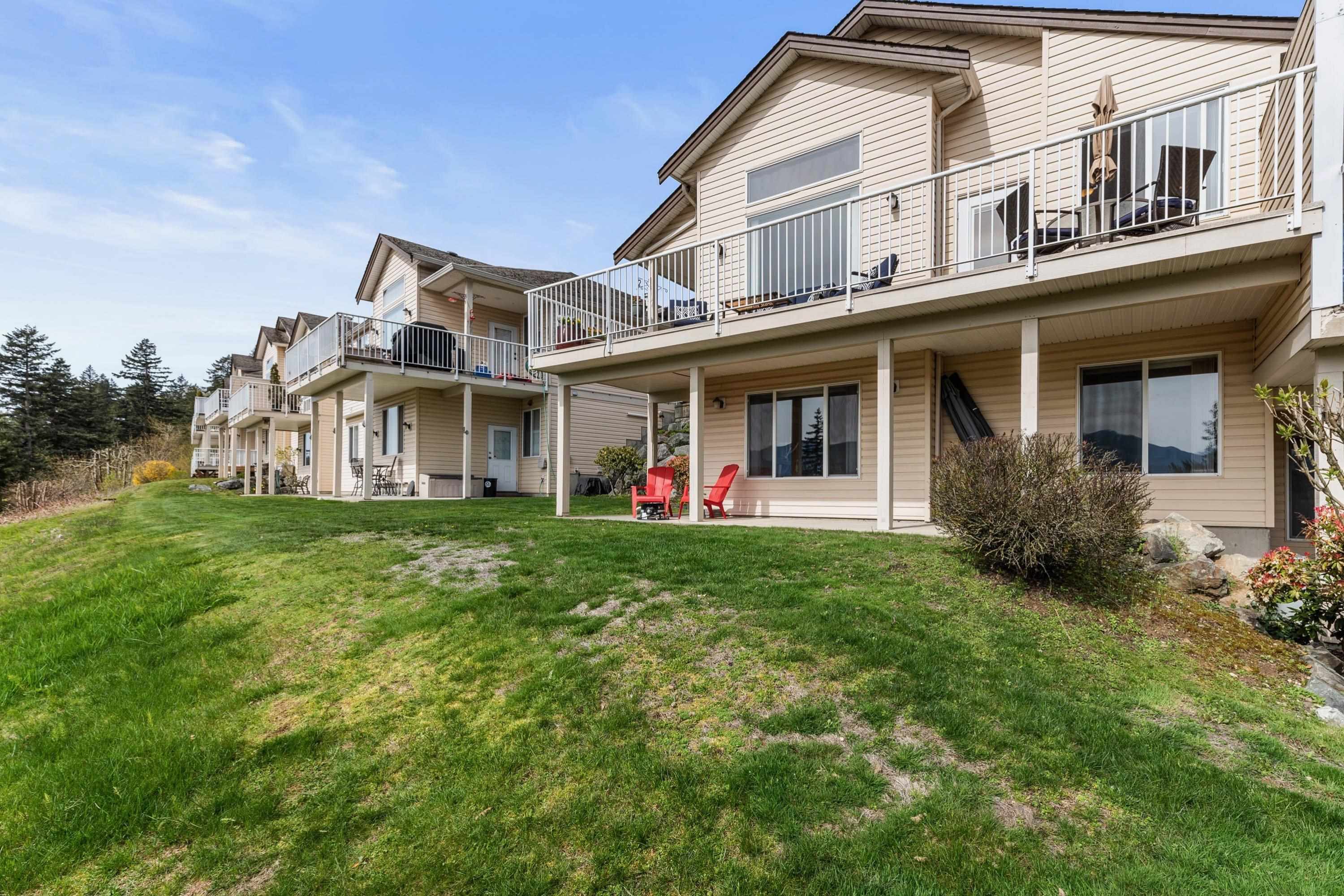 49 8590 Sunrise Drive, Chilliwack, BC, V2R 3Z4 R2715836 Sarah Toop