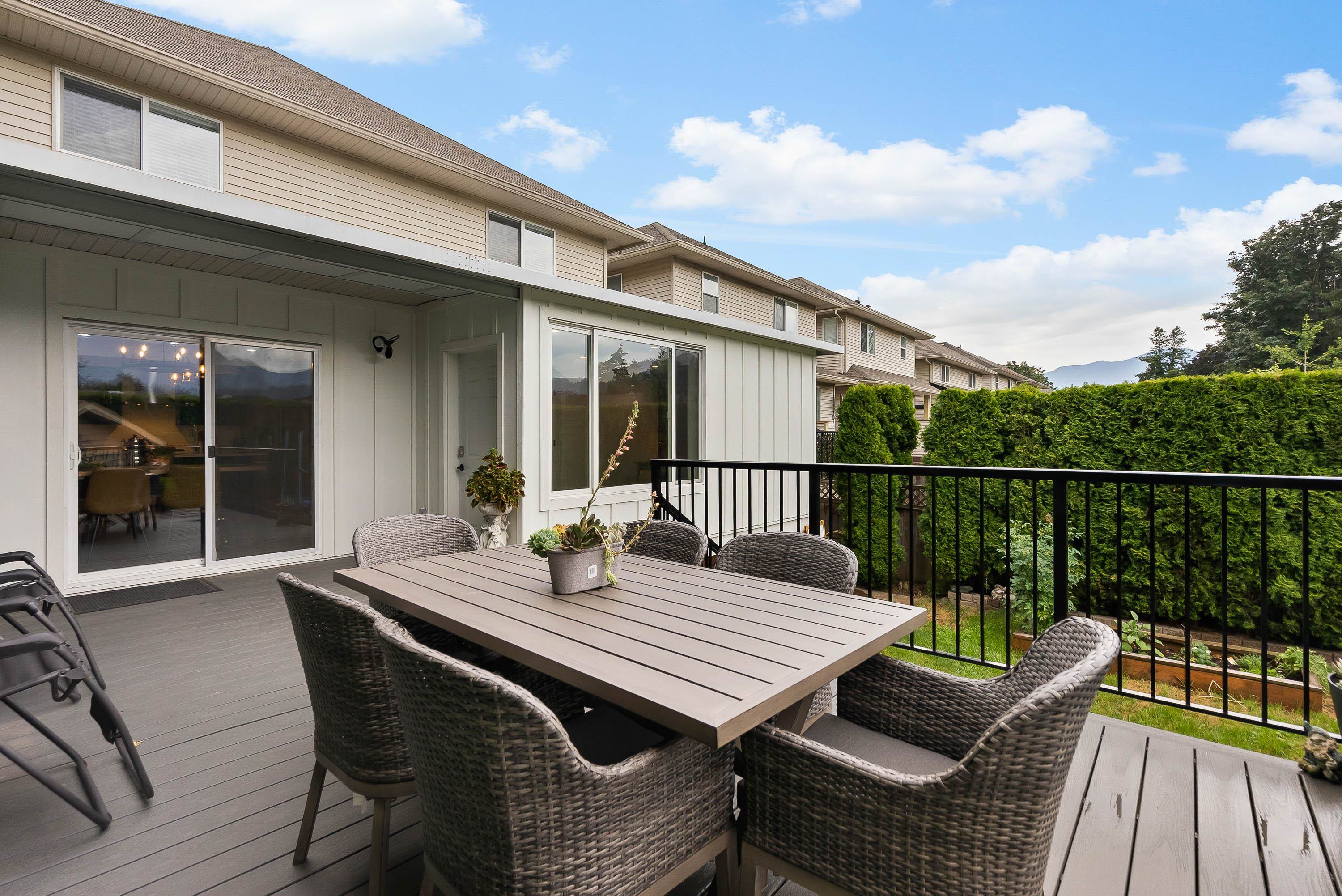 45922 Stevenson Road, Chilliwack, BC, V2R 2E8 R2715705 Sarah Toop