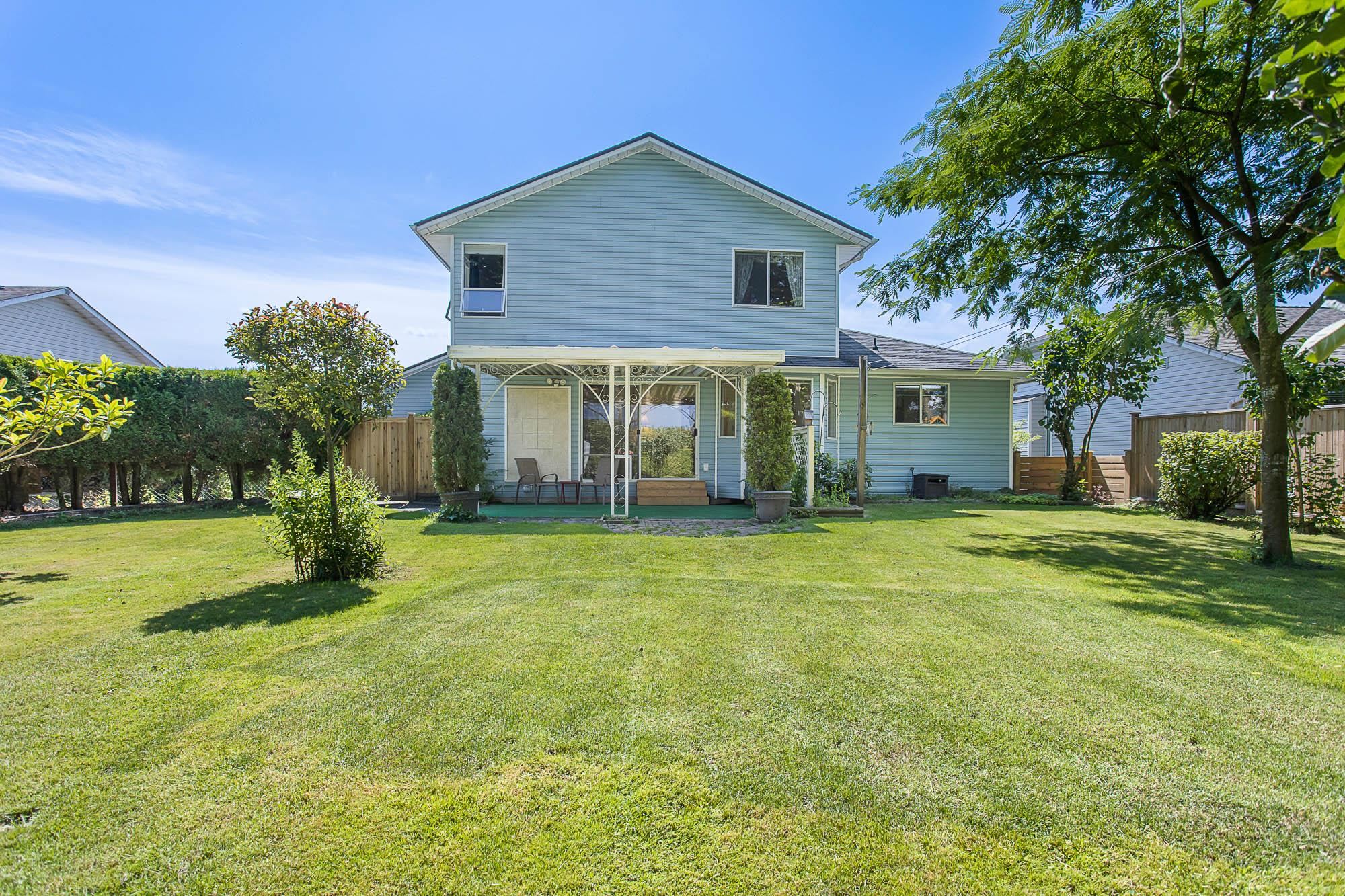 6964 Coach Lamp Drive, Sardis, BC, V2R 2X6 R2718218 Sarah Toop