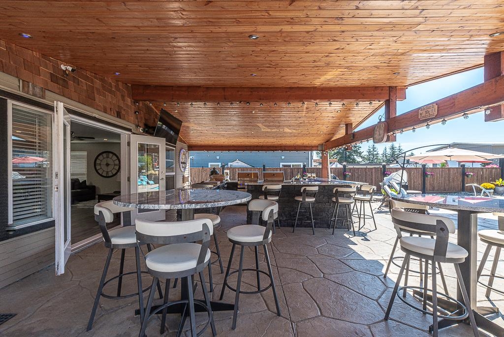 2485 Ross Road, Abbotsford, BC, V4X 1J3 R2720151 Susanne Walton