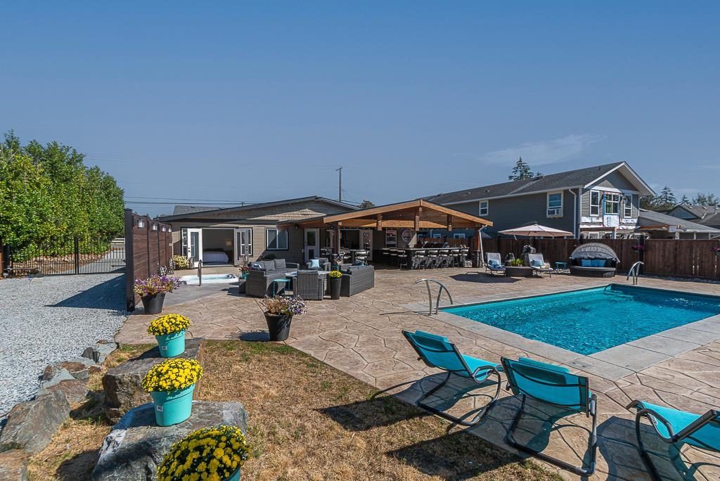 2485 Ross Road, Abbotsford, BC, V4X 1J3 R2720151 Susanne Walton