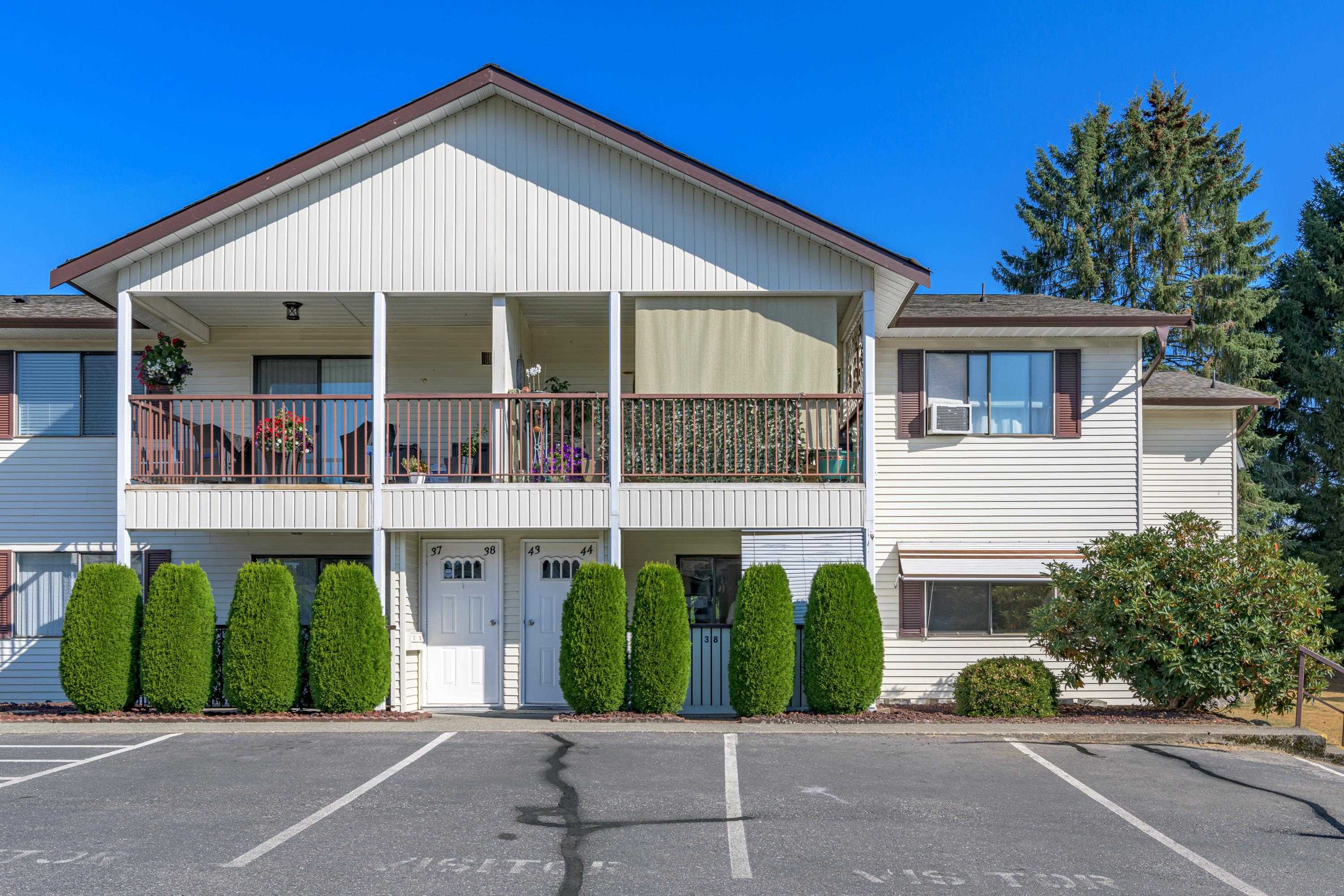 38 32959 Ferguson Way, Abbotsford, BC, V2S 7W9 R2723117 Matt Thiessen