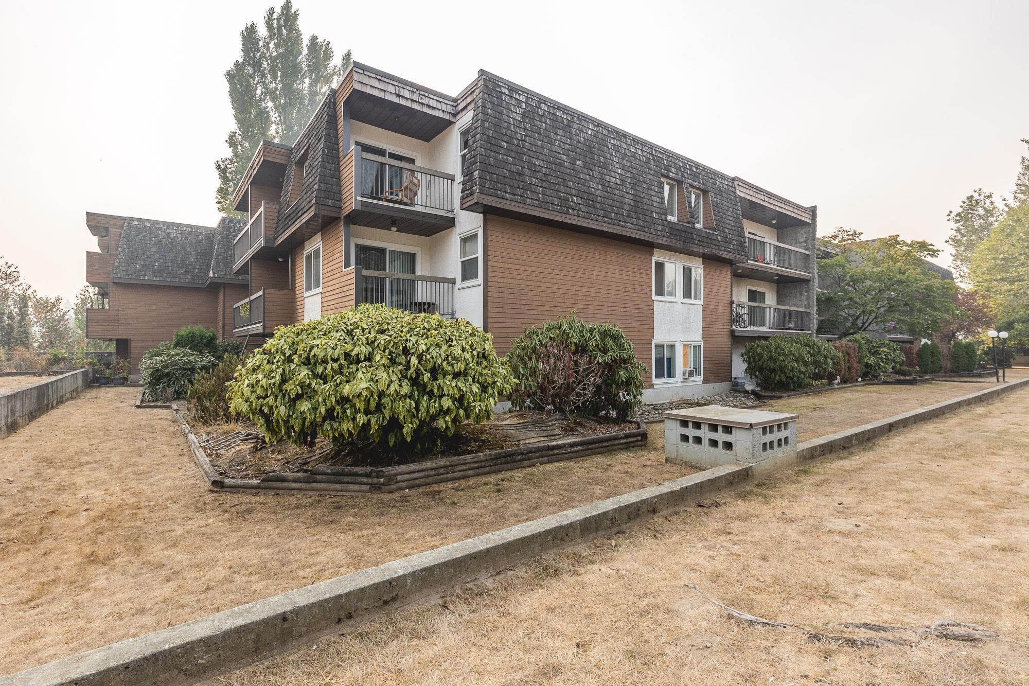 304 33850 Fern Street, Abbotsford, BC, V2S 6C3 R2733422 The