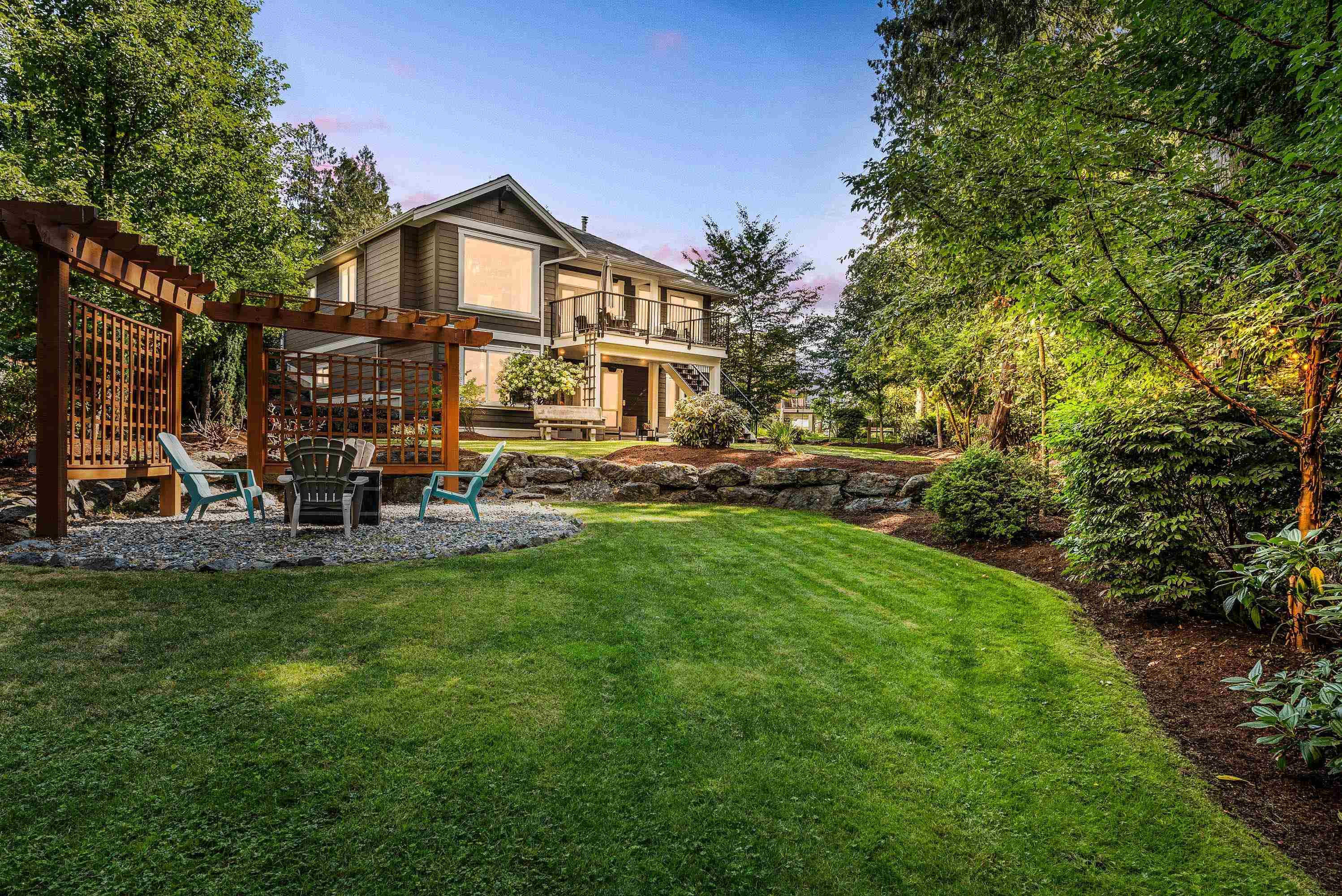 8 45348 Magdalena Place, Cultus Lake, BC, V2R 0K7 R2734496 Sarah