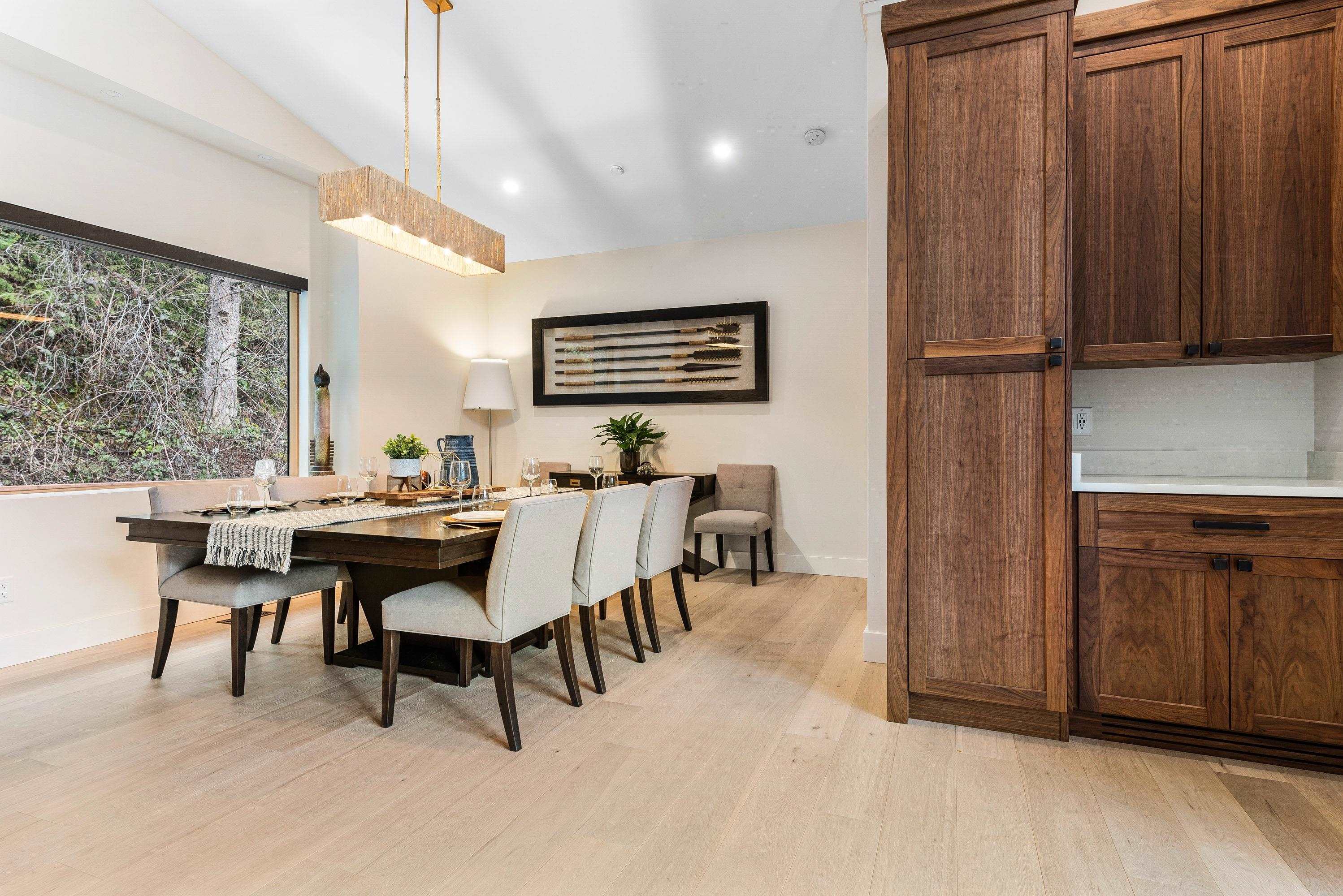 309 Munroe Avenue, Cultus Lake, BC, V2R 5A2 R2748150 Sarah Toop Personal Real Estate Corporation