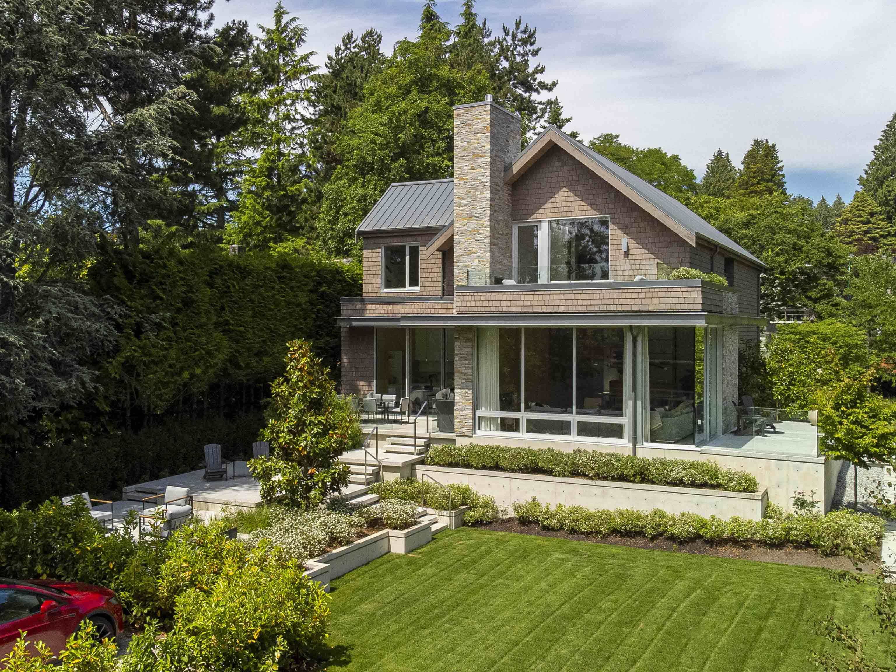 6425 Collingwood Street, Vancouver, BC, V6N 4B3 R2759556 Tom Gradecak