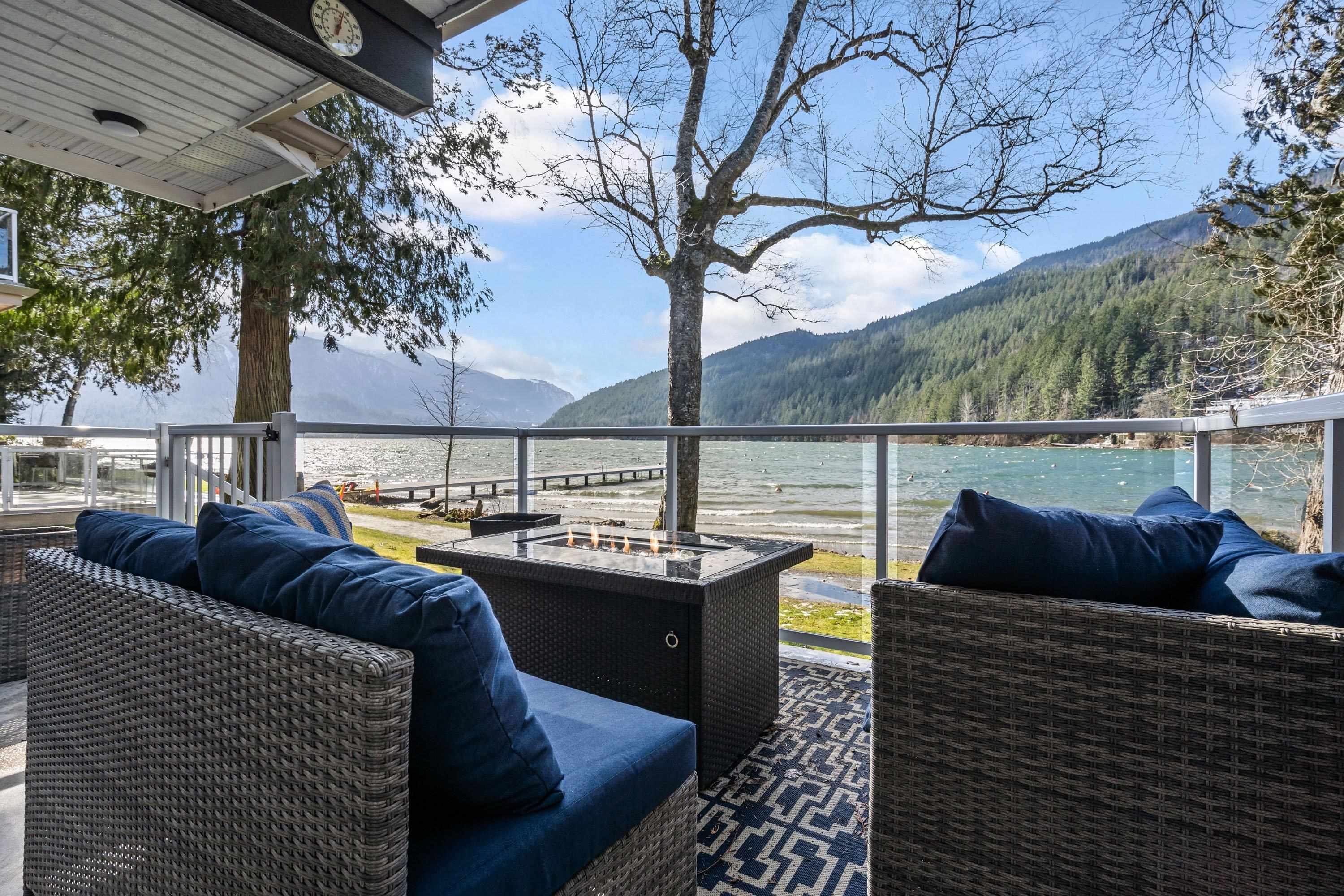 116 1st Avenue, Cultus Lake, BC, V2R 4Y4 R2804286 Sarah Toop