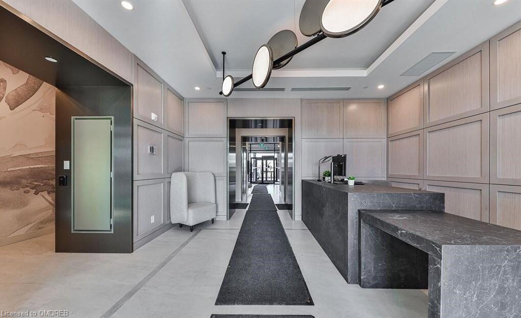 302, 3265 Carding Mill Trail, Oakville, ON, L6M 0W6 40656269 Hisey