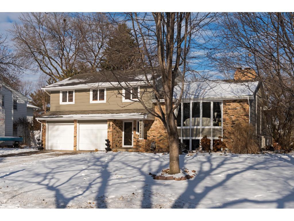 4424 Gilford Drive, Edina, MN, 55435 4900139 The Nancy Walker Team