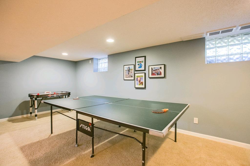 6941 Cornelia Drive, Edina, MN, 55435 4963241 The Nancy Walker Team