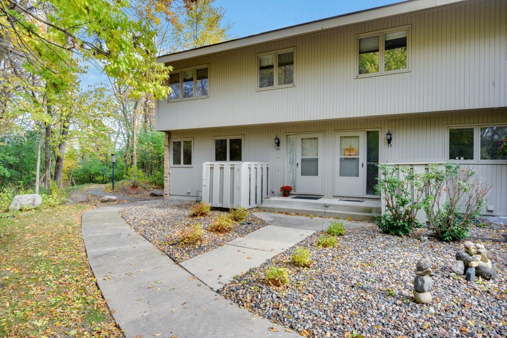 20 Walden Street, Burnsville, MN, 55337 5324373 The Nancy Walker Team