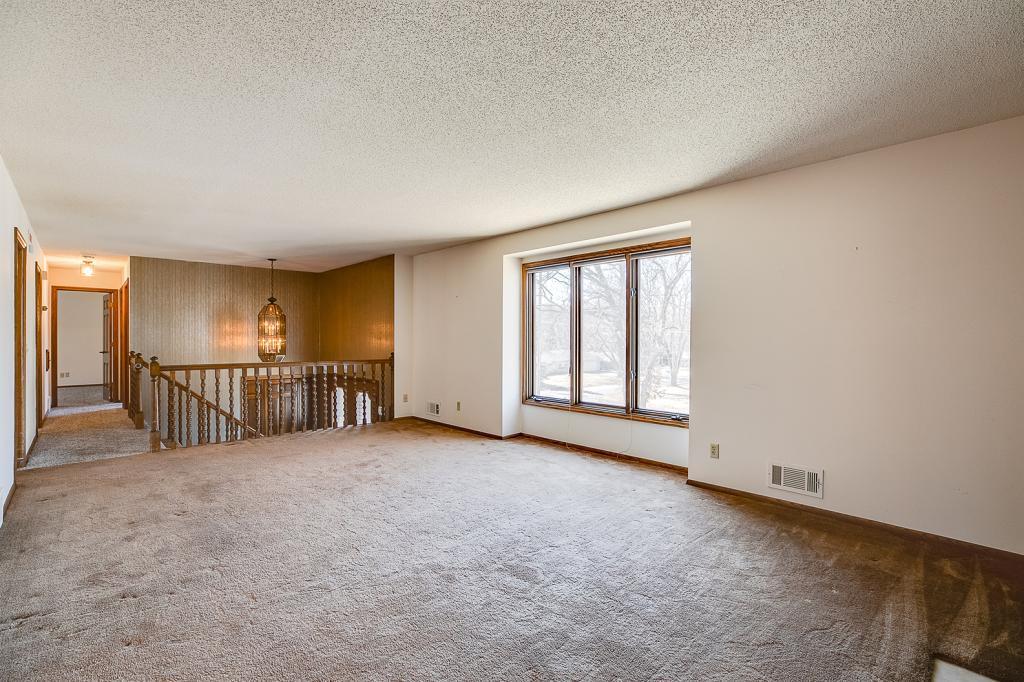 4127 Williston Road, MN, 55345 5542199 The Nancy Walker