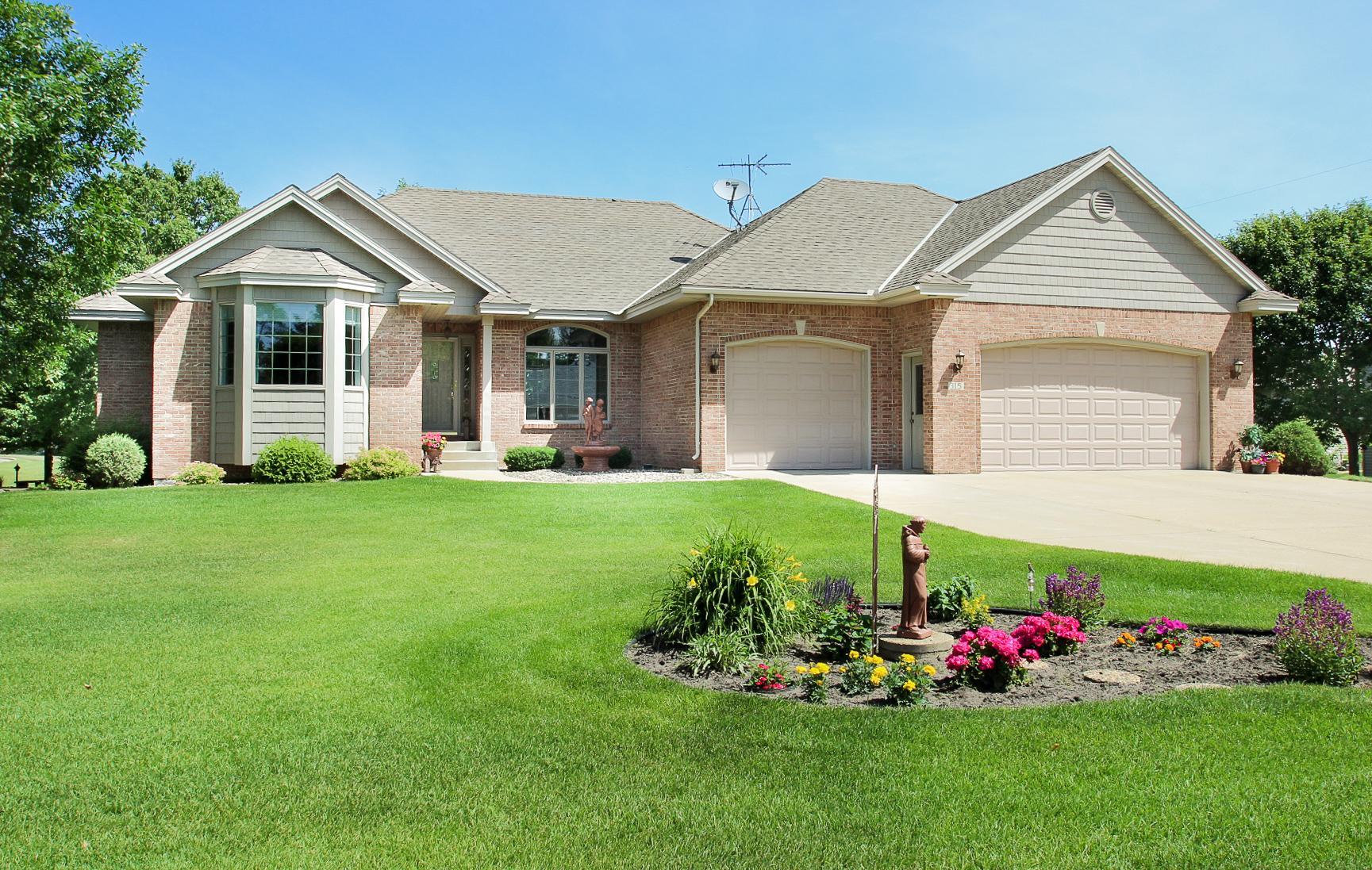 315 Country Club Road SW, Melrose, MN, 56352 5615174 Aimee Hegg