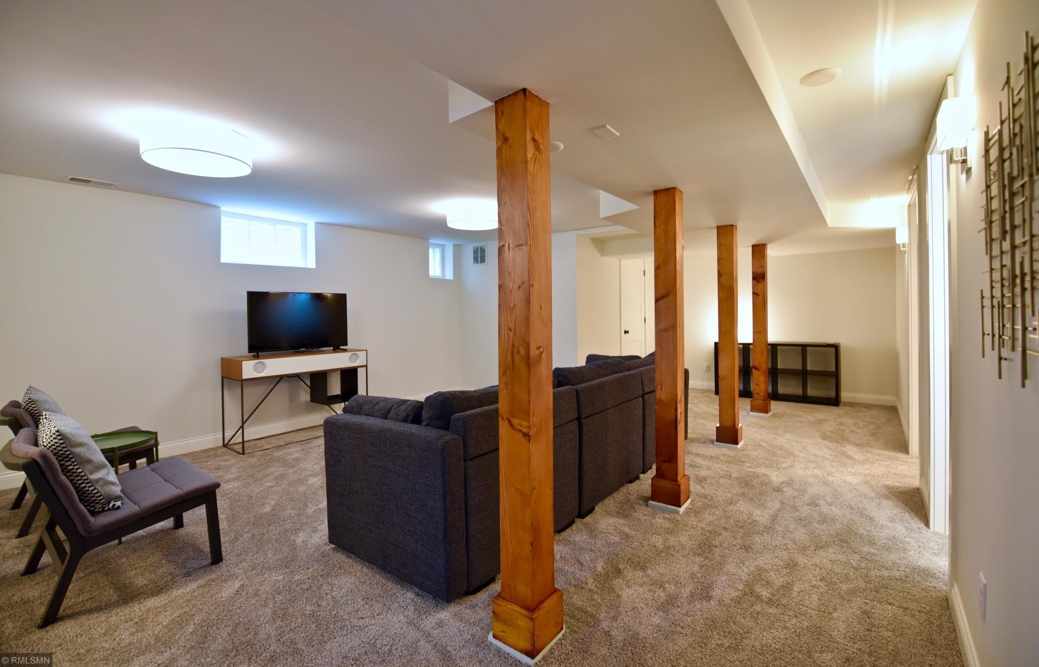 1011 Linwood Avenue, Saint Paul, MN, 55105 5616093 Anderson Realty