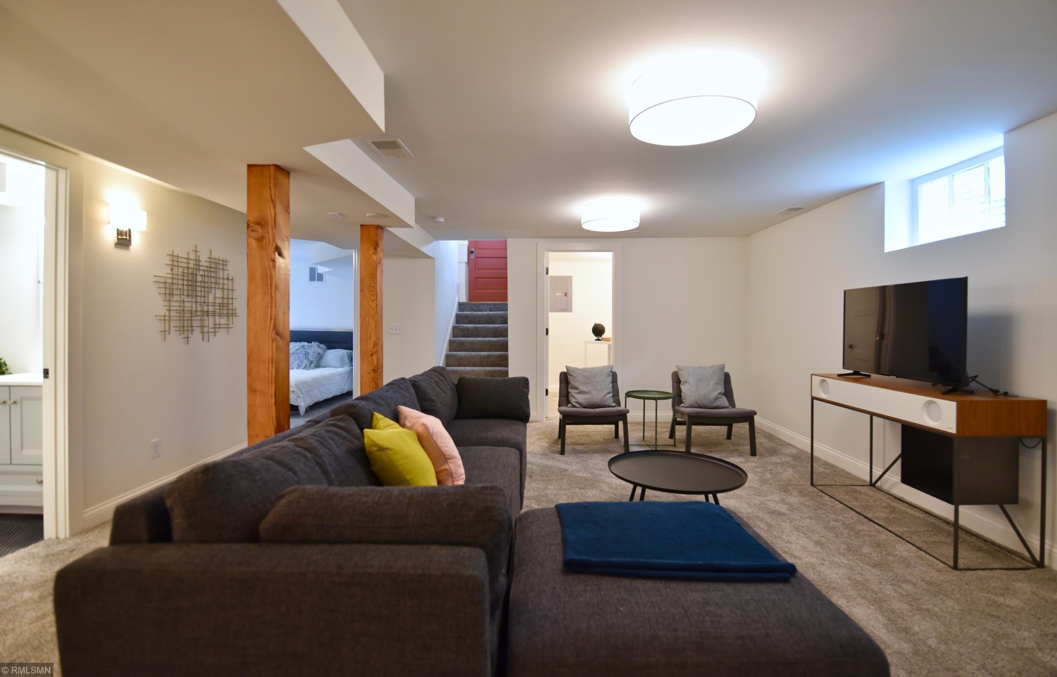 1011 Linwood Avenue, Saint Paul, MN, 55105 5616093 Anderson Realty