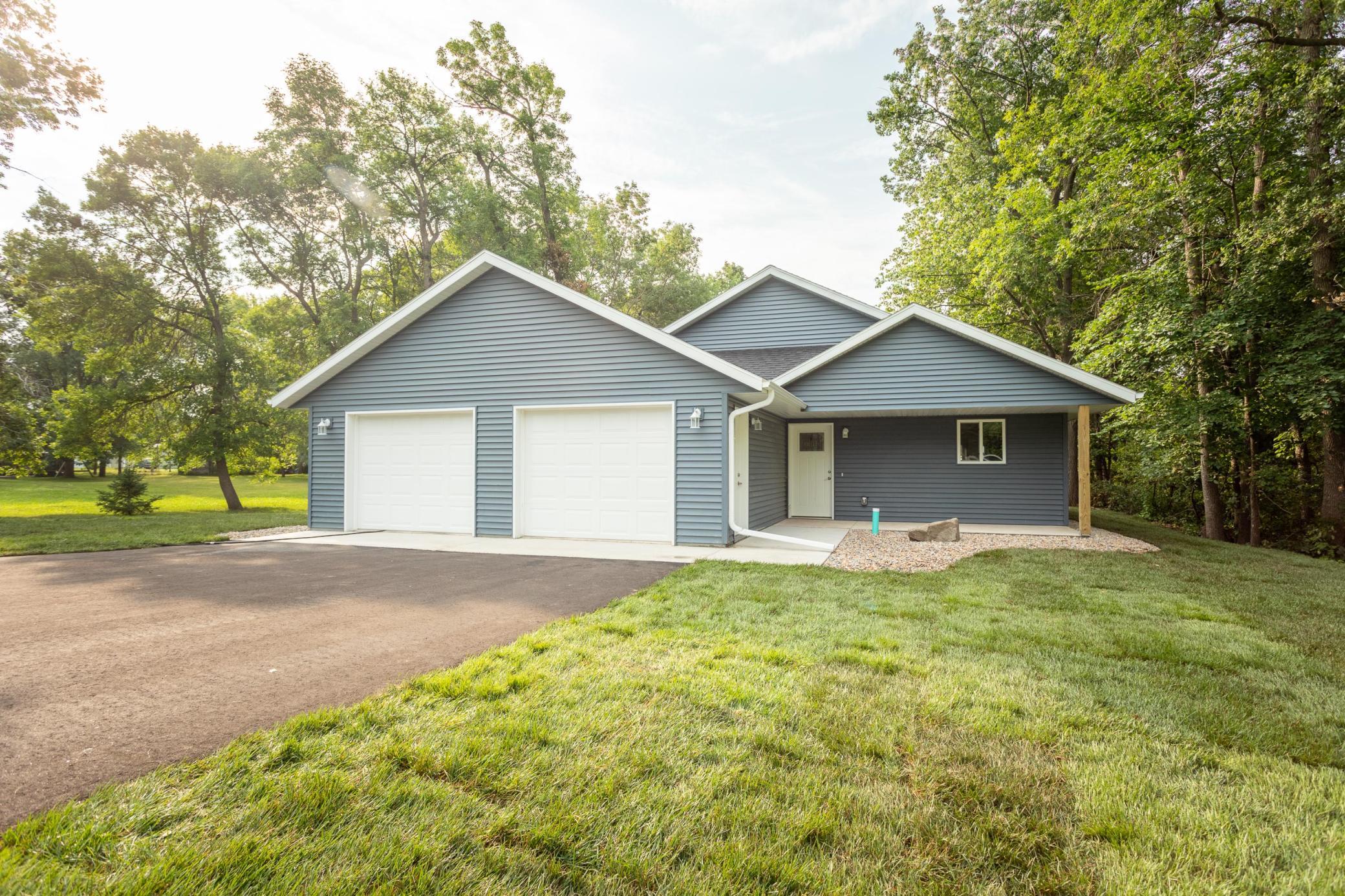 2006 Woodland Park Drive NE, Alexandria, MN, 56308 6415716 Fatima Holm