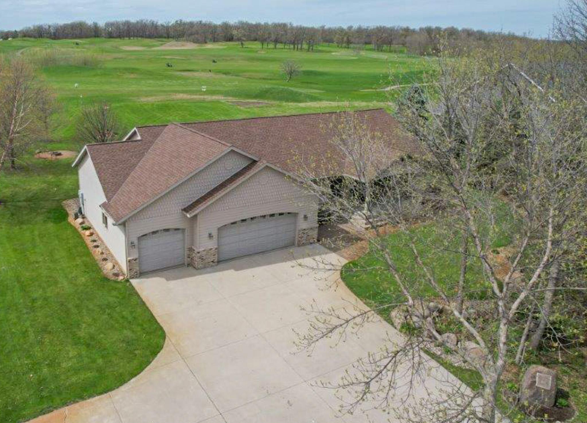 10427 Andrews Drive, Sauk Centre, MN, 56378 6469058 Aimee Hegg