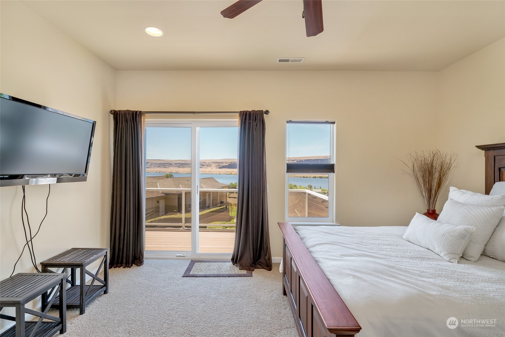 9255 Riverview Way NW, D24, Quincy, WA, 98848 2132065 Porterhouse