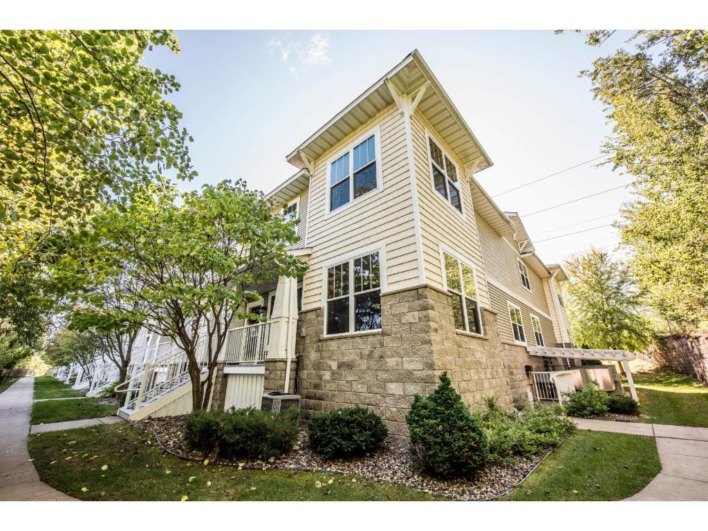 1 1240 County Road D E, Maplewood, MN, 55109 4879638 Mark Reiland