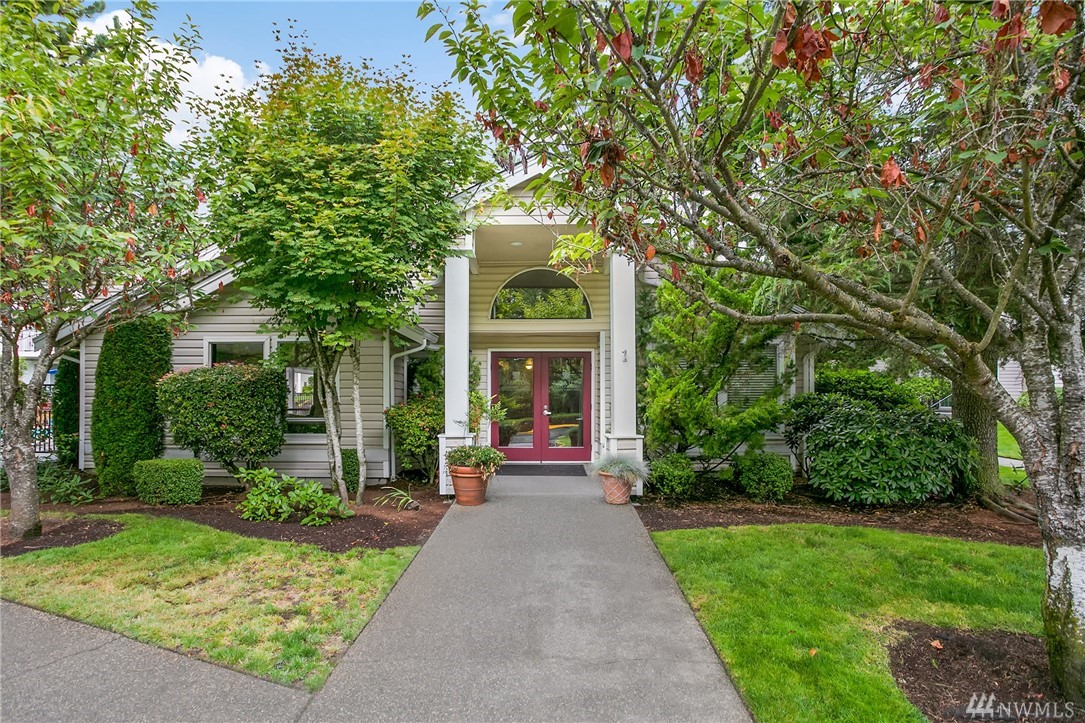 H327 19230 Forest Park Drive NE, Lake Forest Park, WA, 98155 1393918