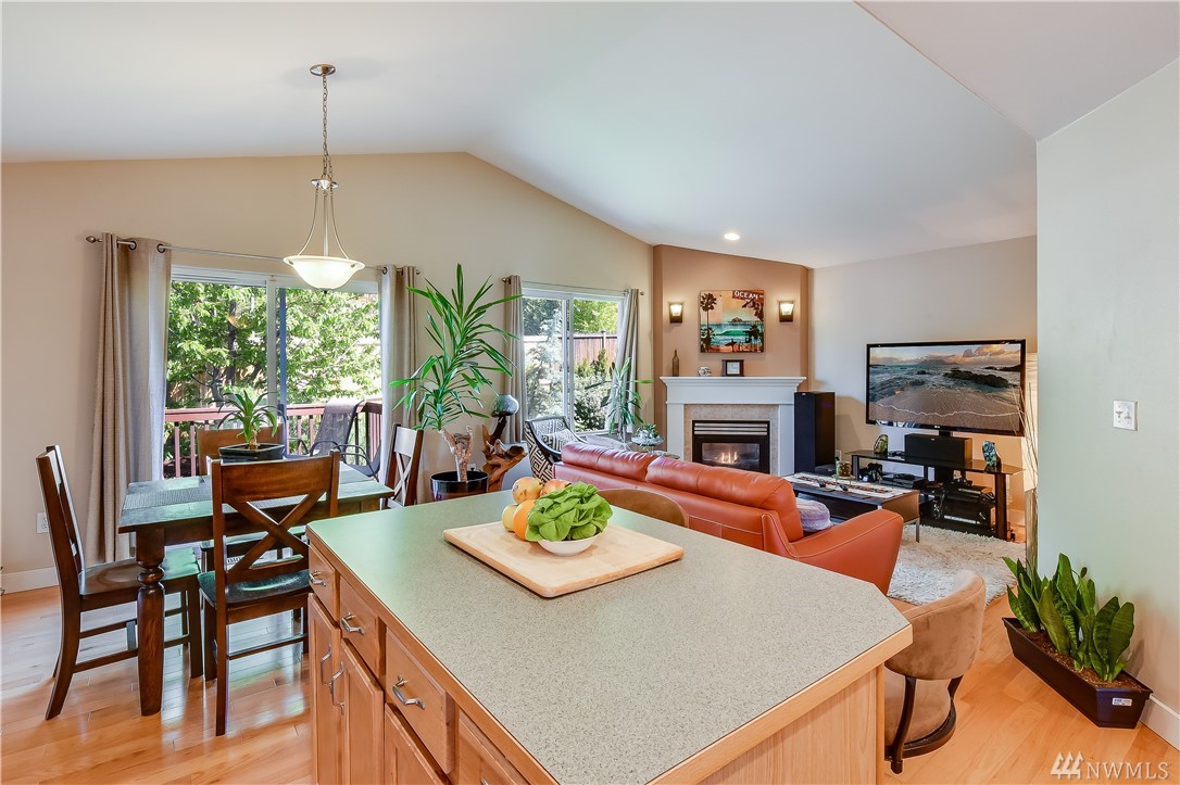 15114 277th Place NE, Duvall, WA, 98019 1599492 Carol Junglov